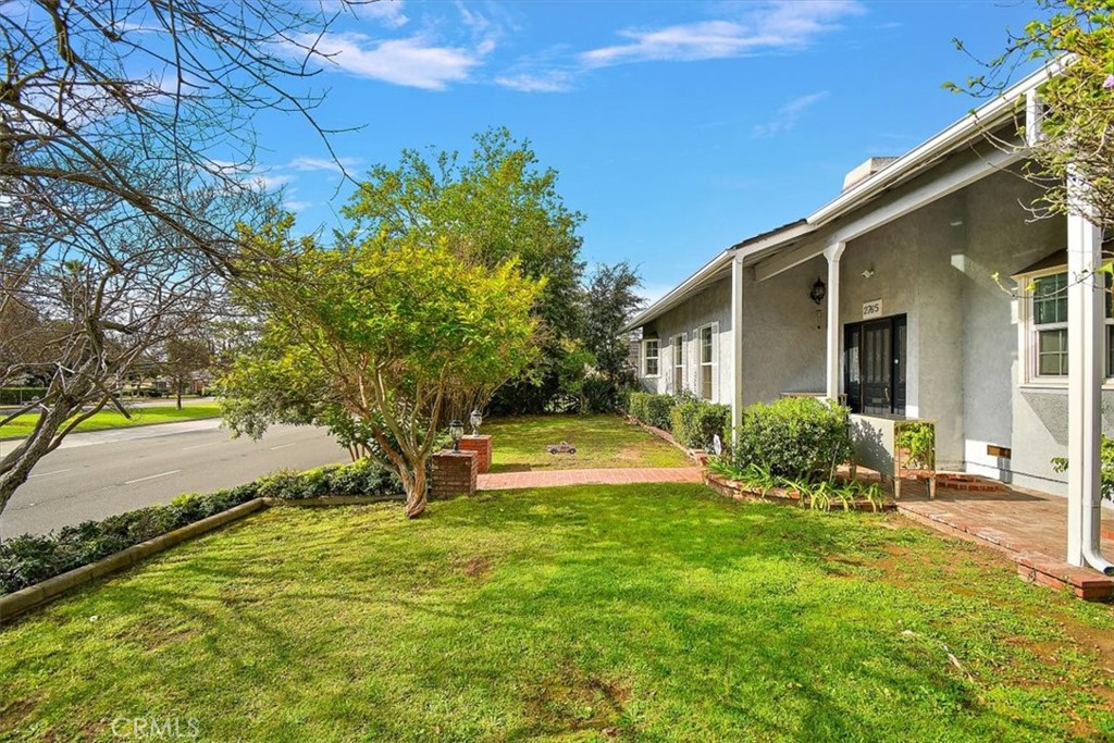 2765 Huntington Drive