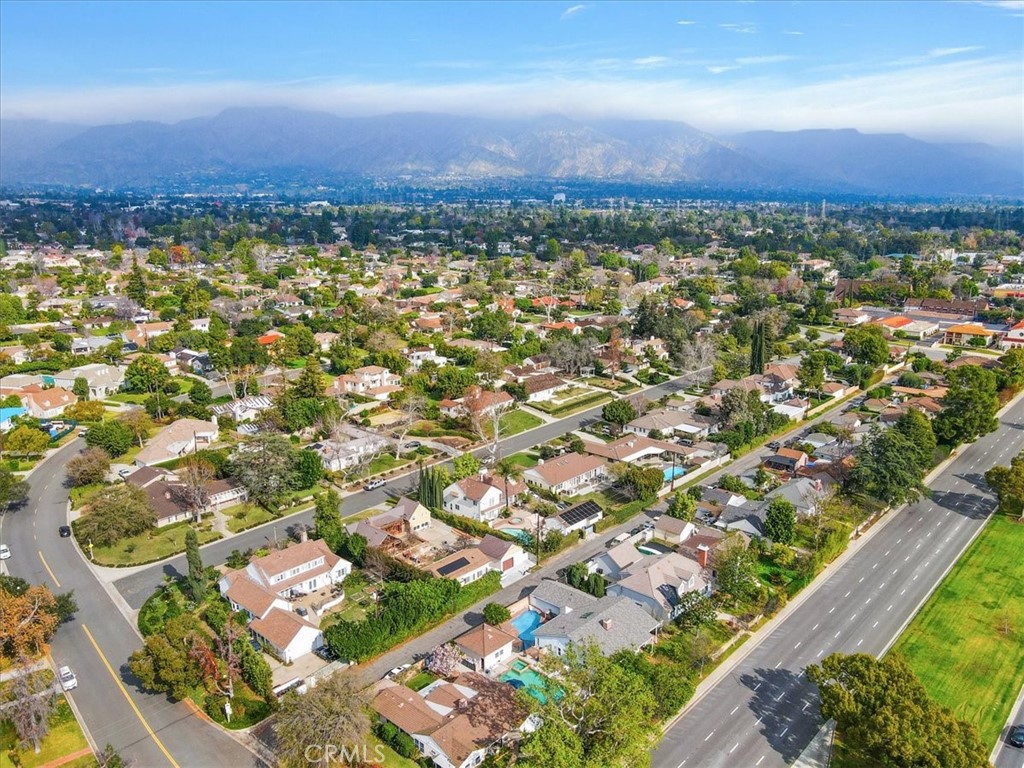 2765 Huntington Drive