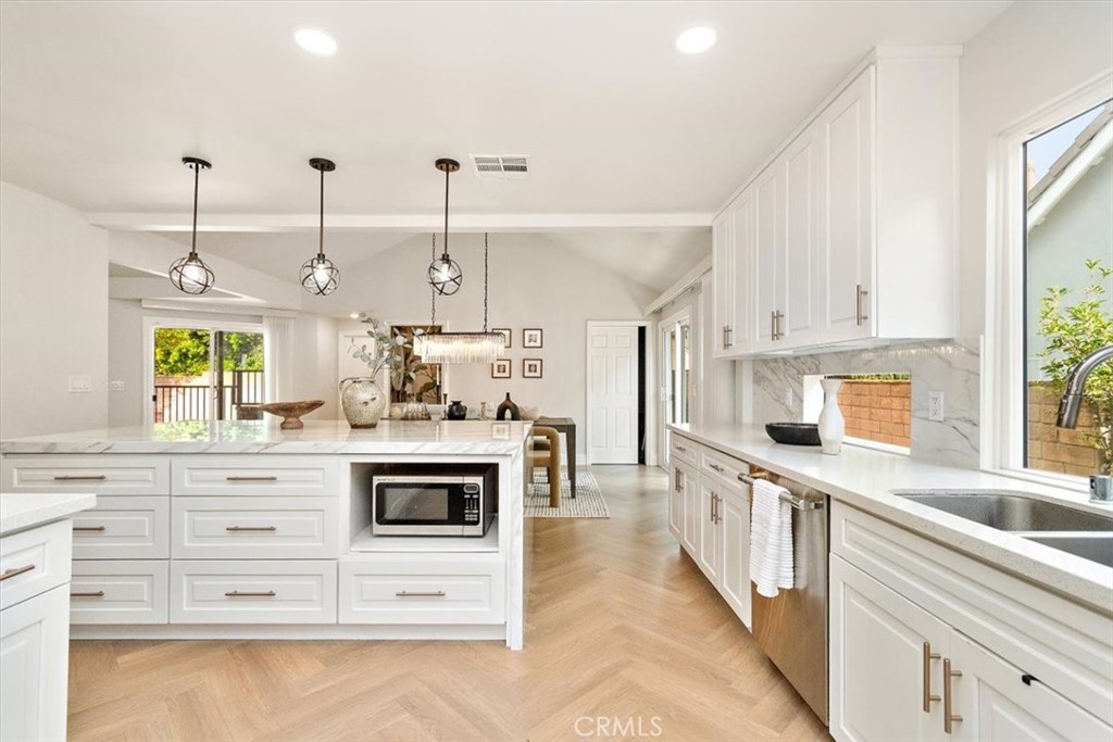 2765 Huntington Drive