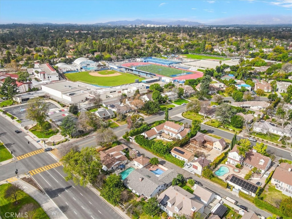 2765 Huntington Drive