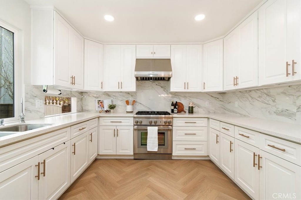 2765 Huntington Drive