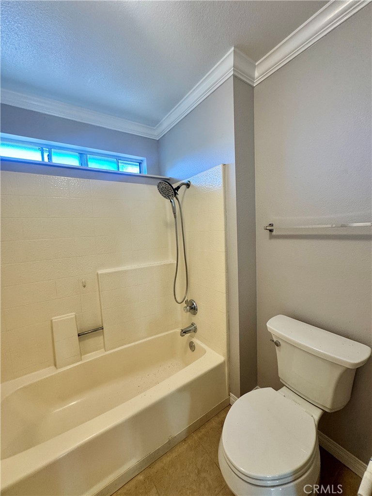 2800 Plaza Del Amo 238