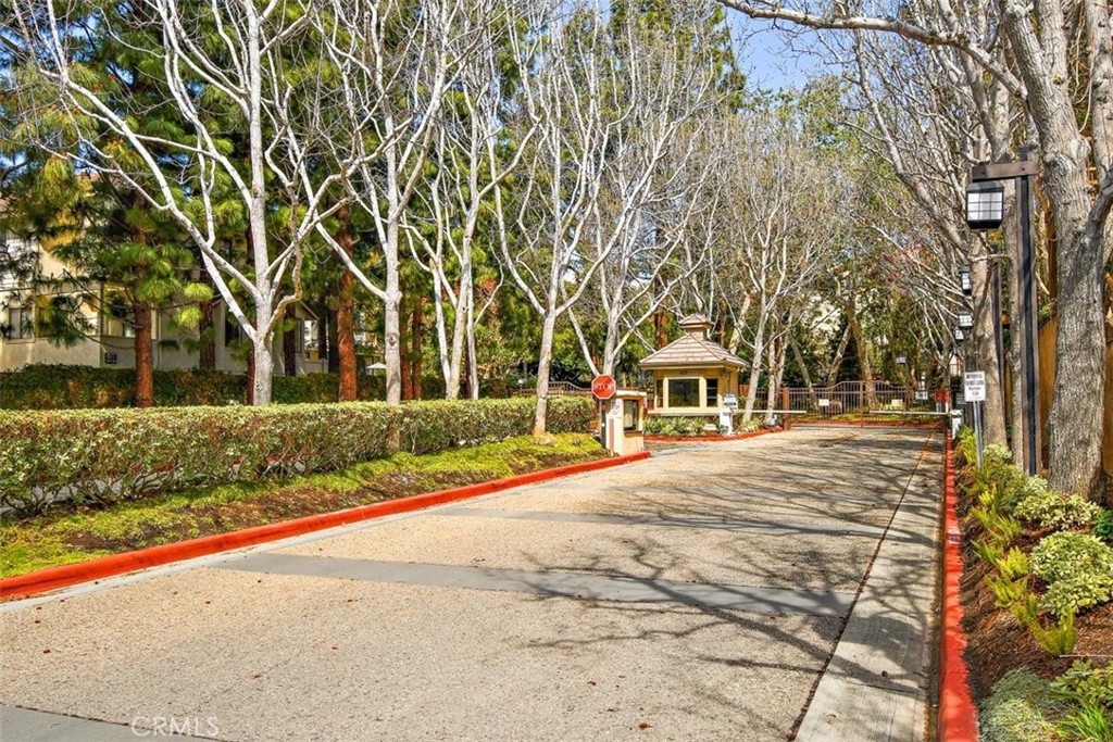 2563 Plaza Del Amo 407