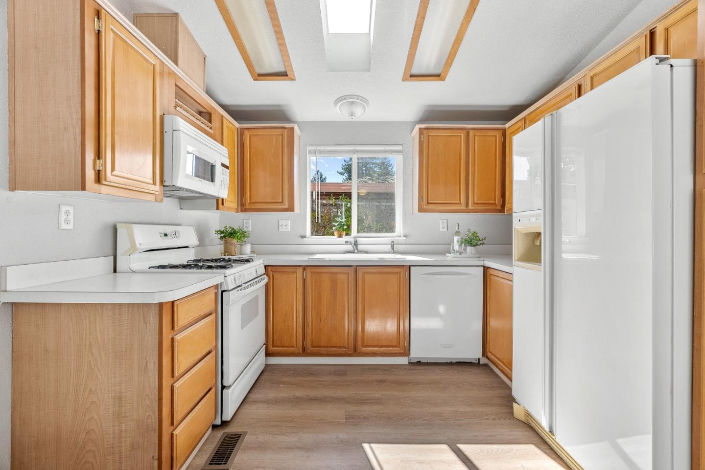 6011 Scotts Valley Drive Unit: 7