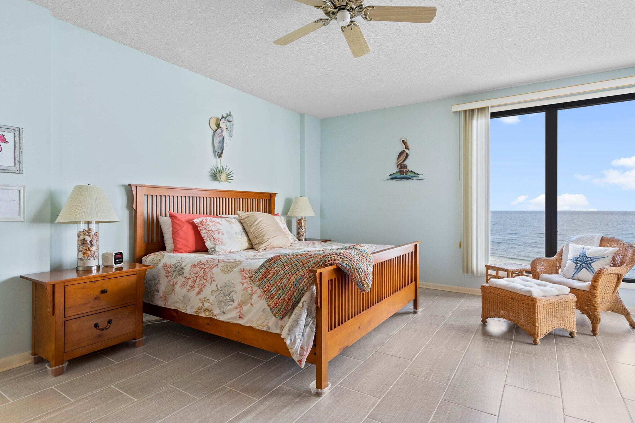 8271 Gulf Boulevard, APT 901