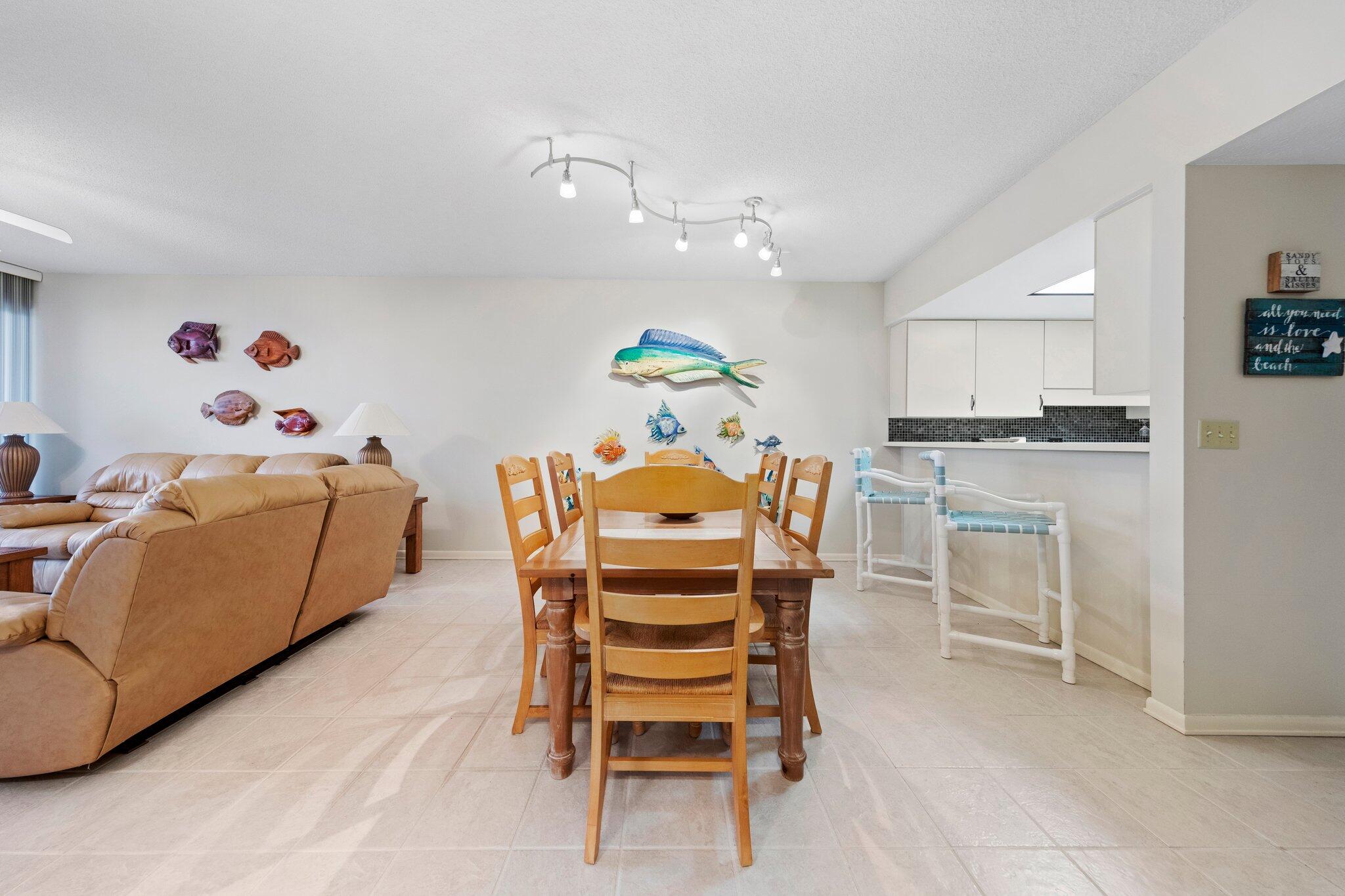 8271 Gulf Boulevard, APT 901