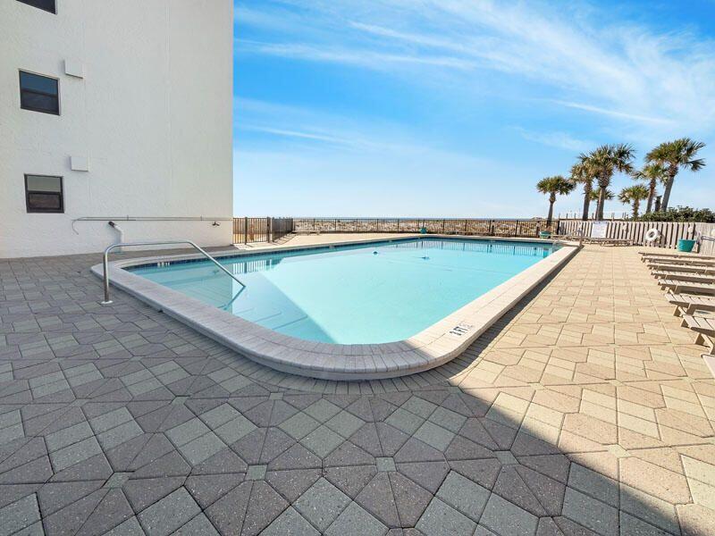 8271 Gulf Boulevard, APT 901
