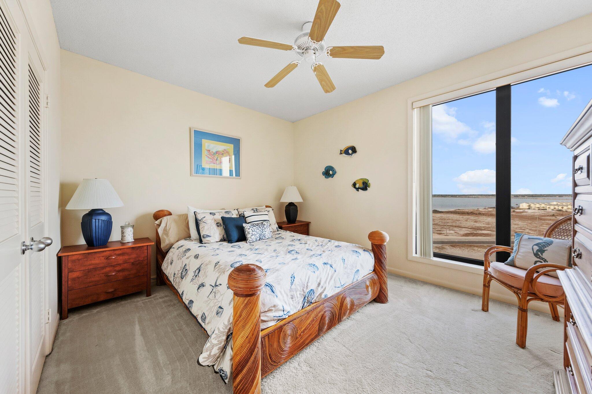 8271 Gulf Boulevard, APT 901