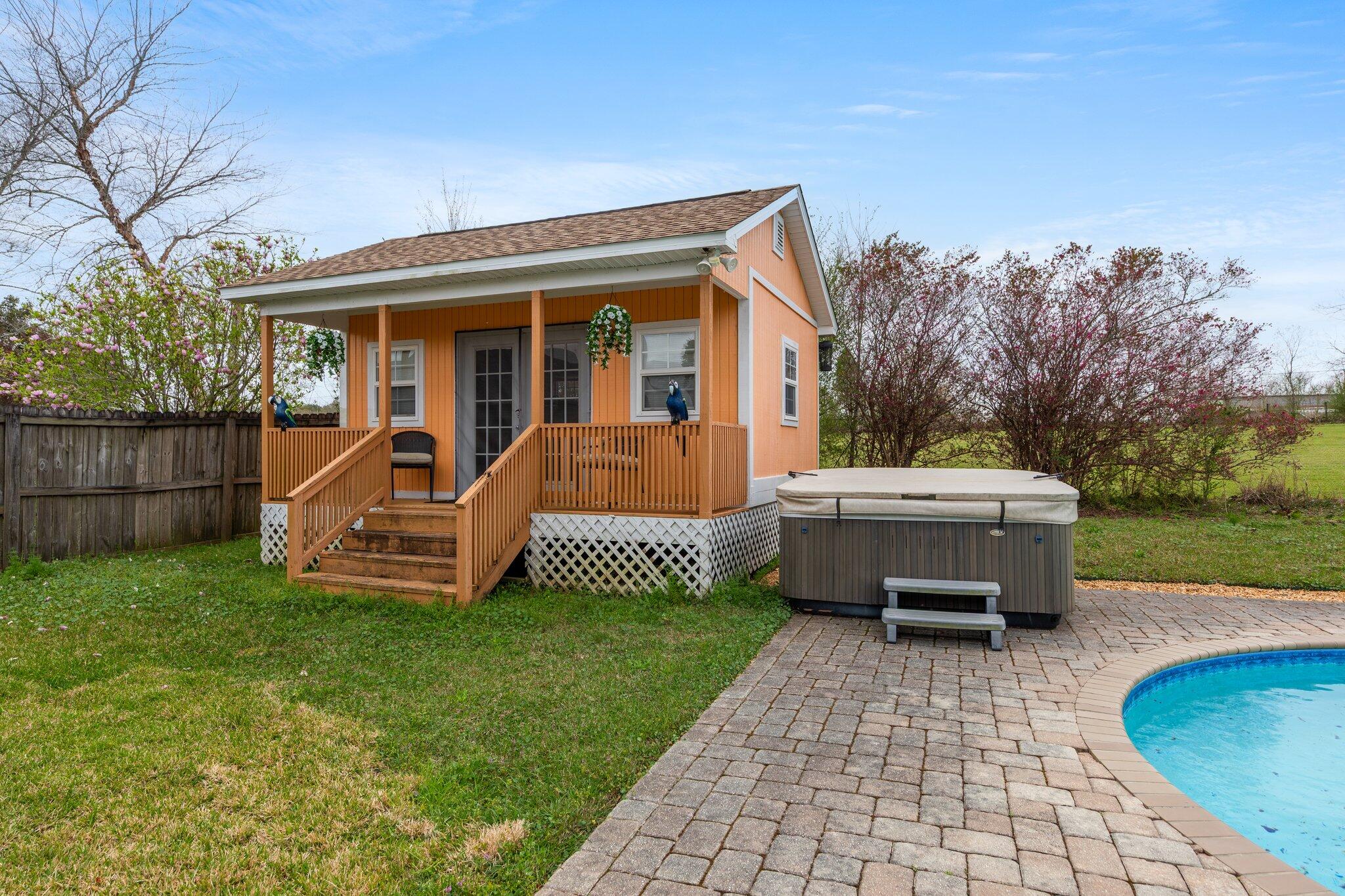 10108 Castleberry Boulevard