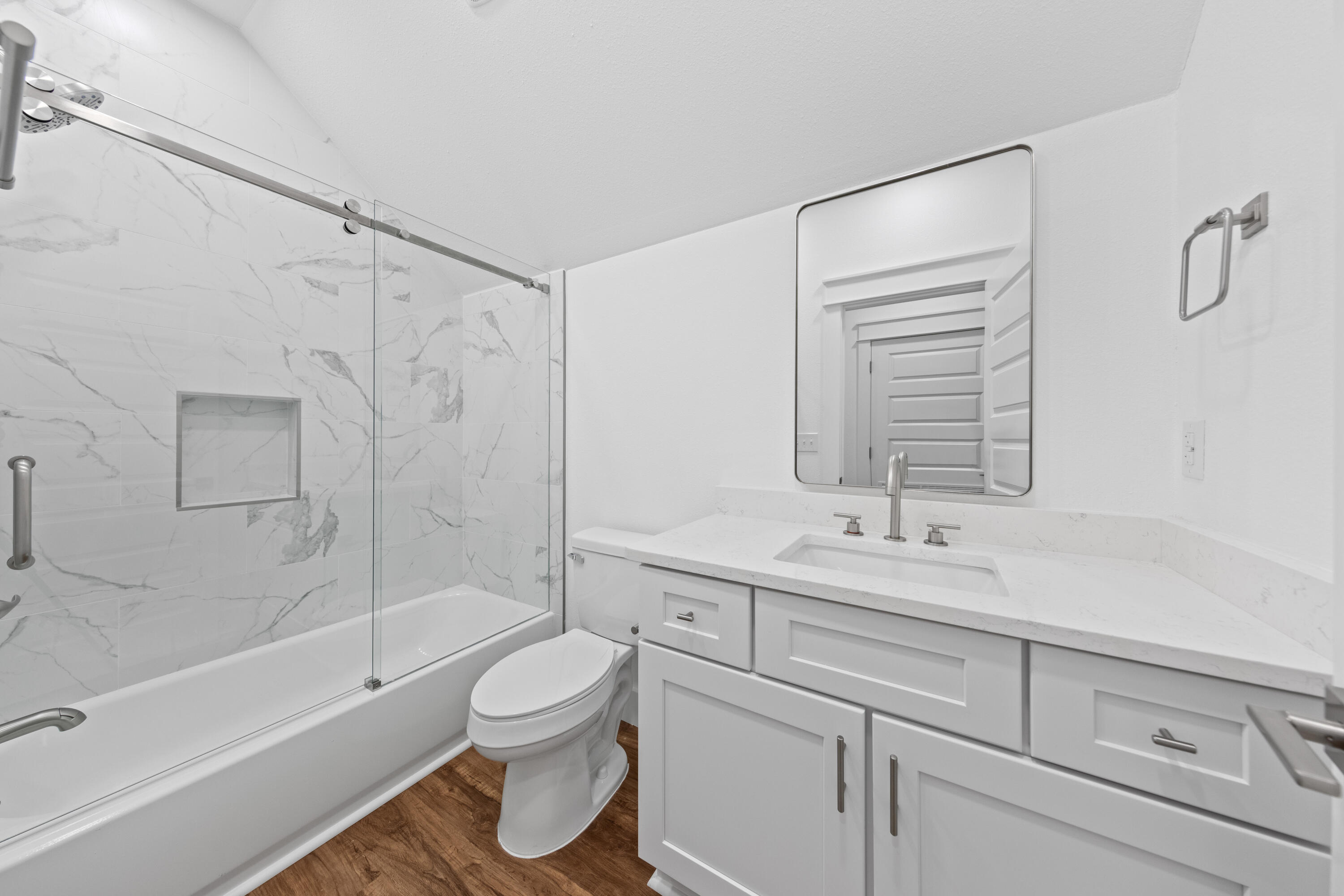 1239 E Point Washington Road