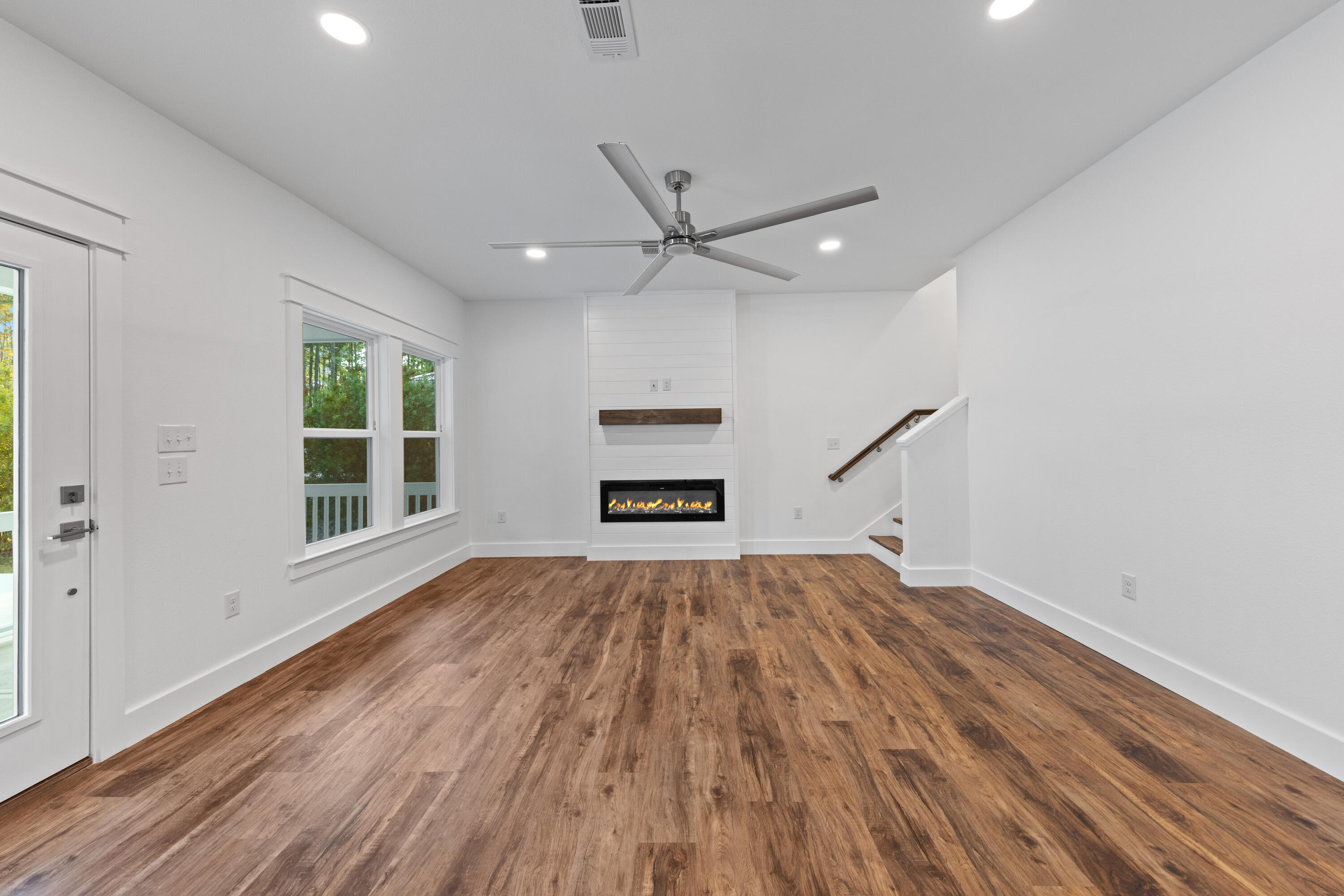 1239 E Point Washington Road