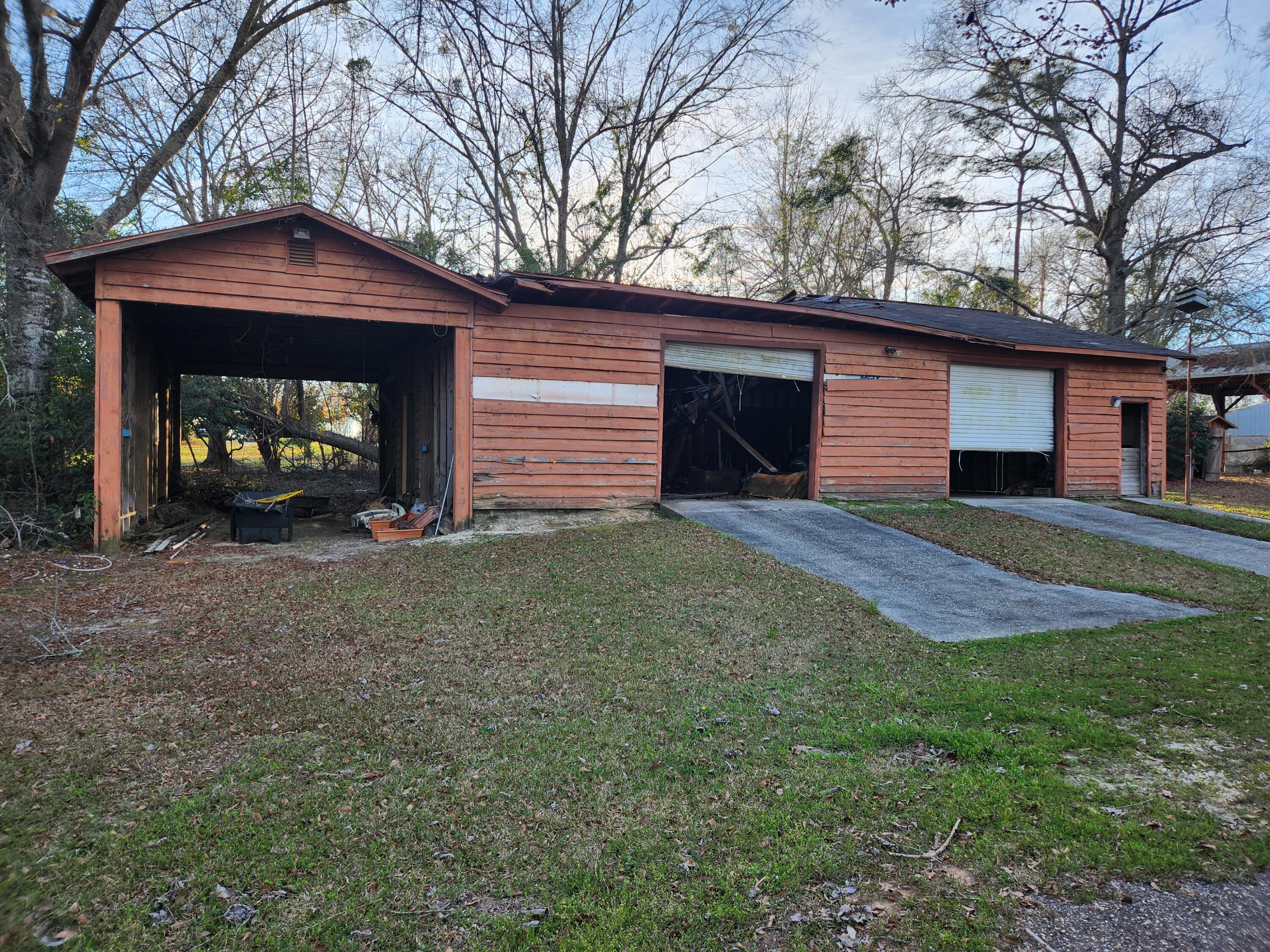 5131 Wiggins Lake Road