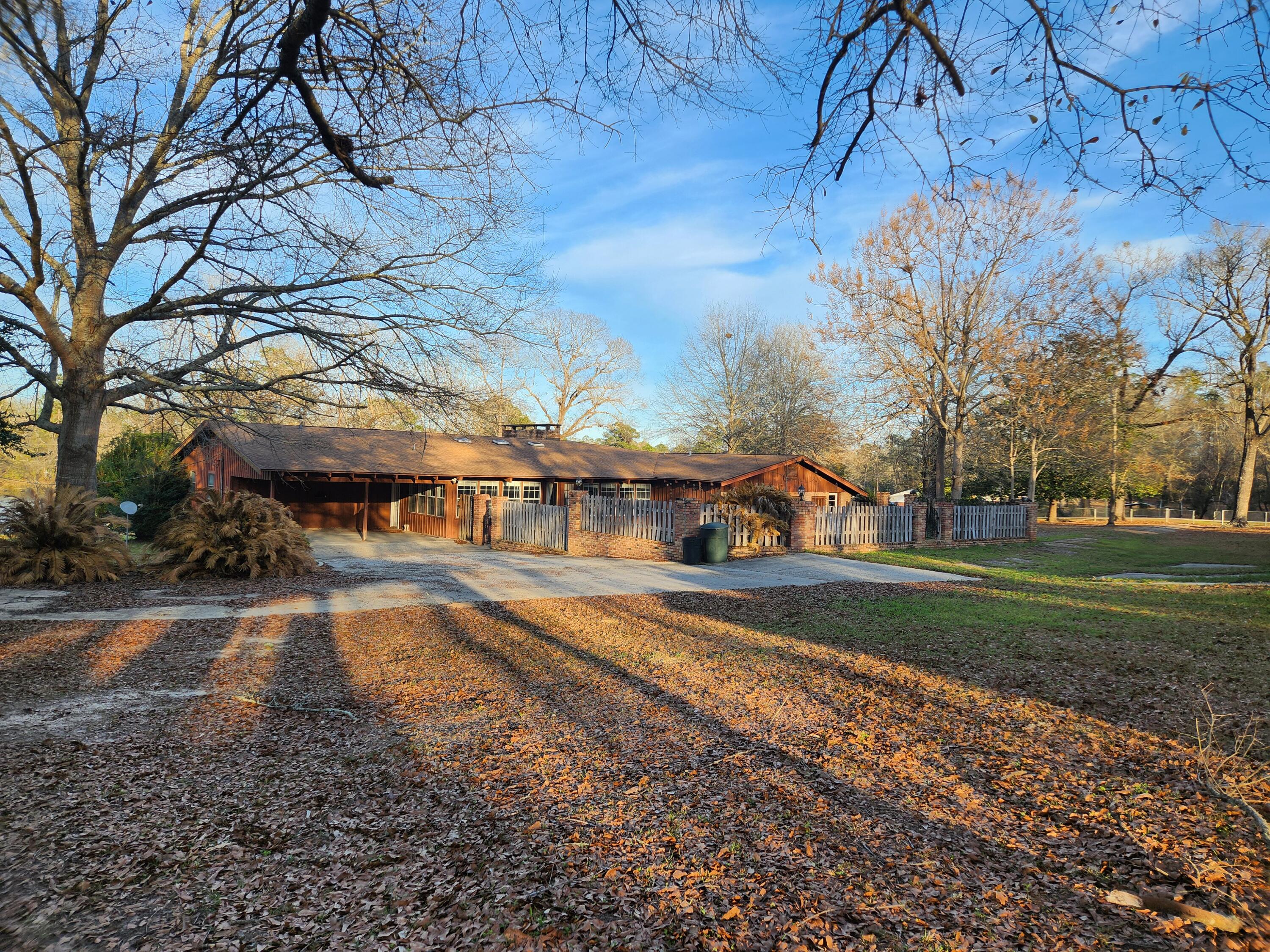 5131 Wiggins Lake Road