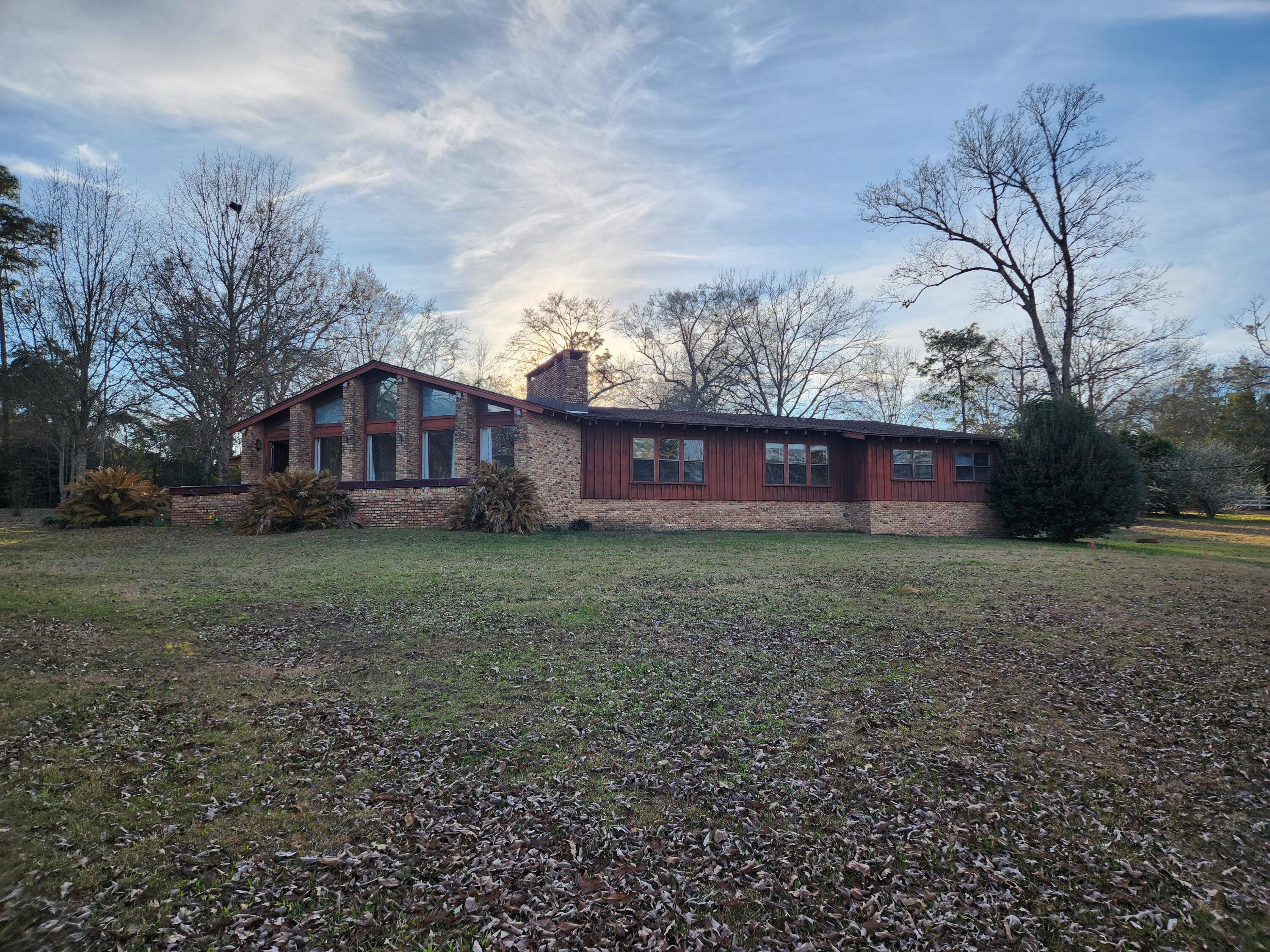 5131 Wiggins Lake Road