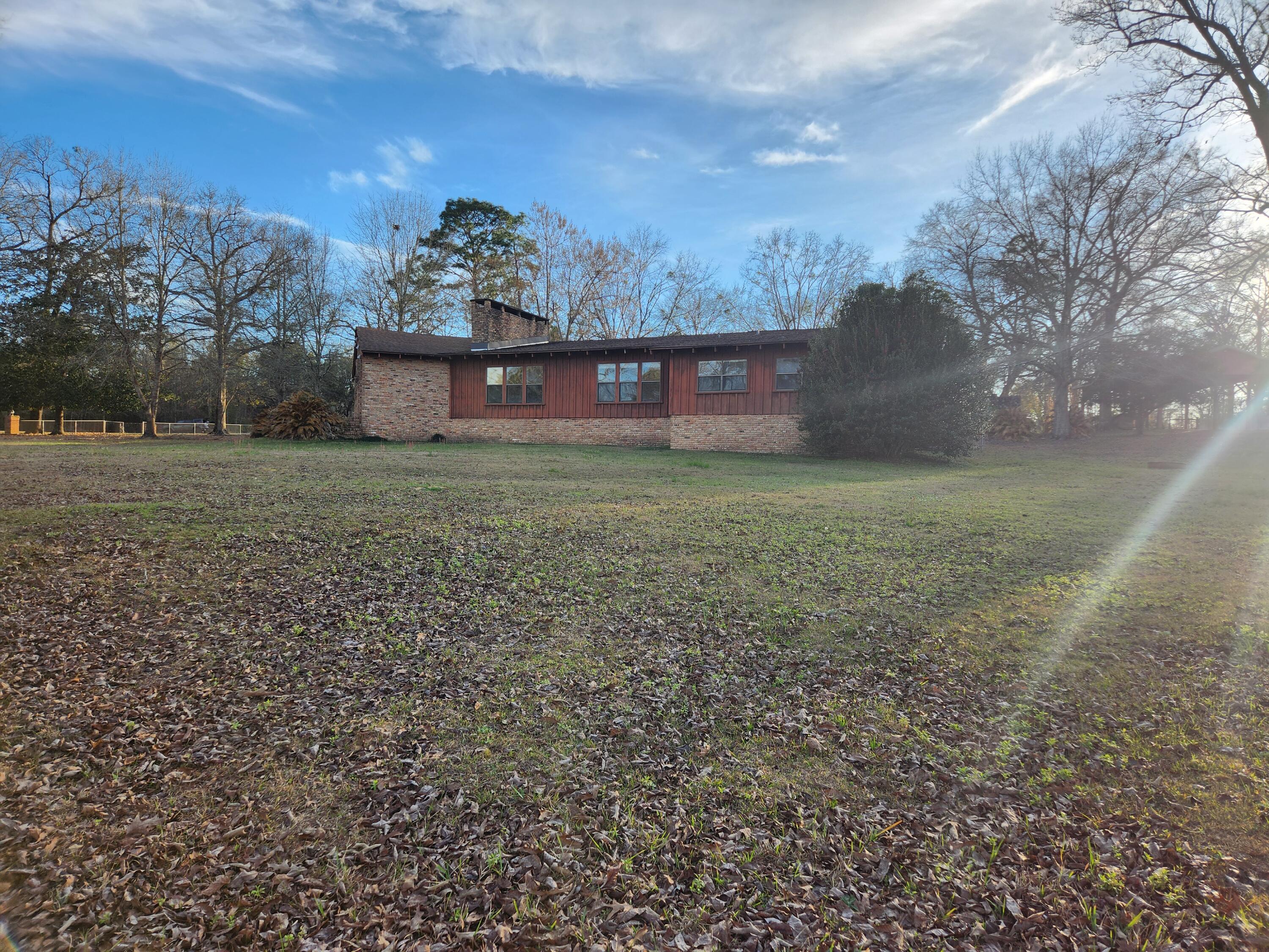 5131 Wiggins Lake Road