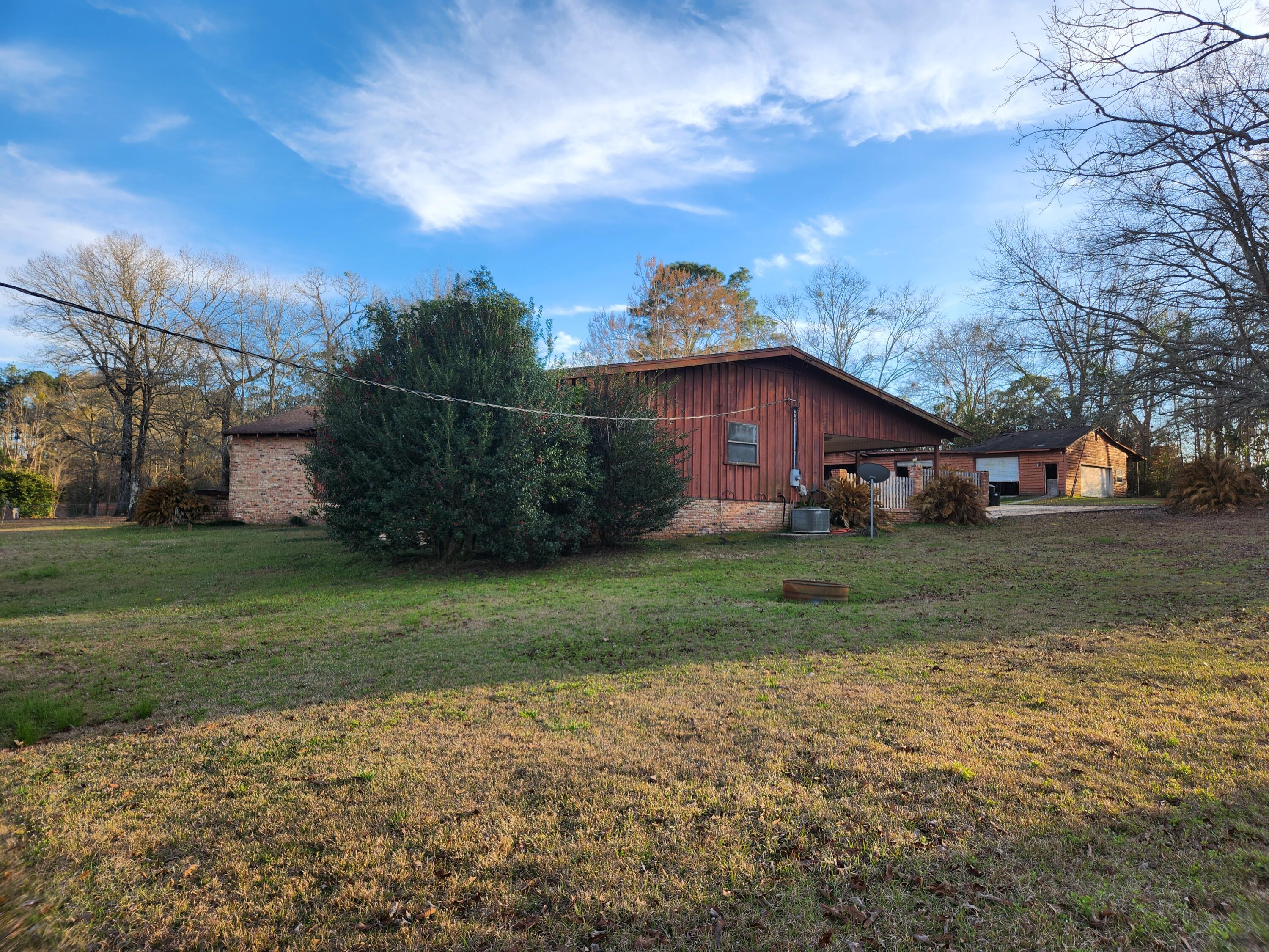 5131 Wiggins Lake Road