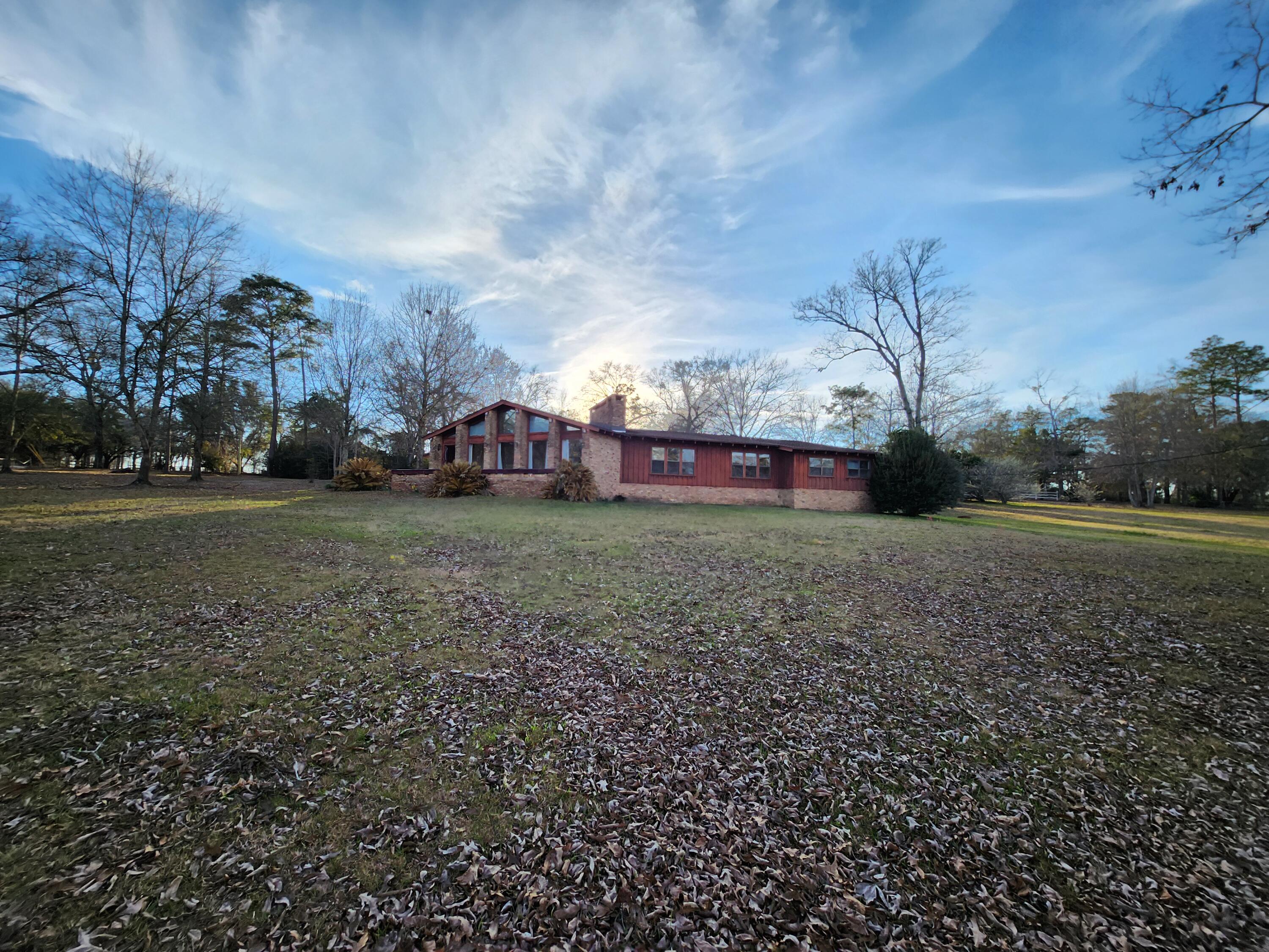 5131 Wiggins Lake Road