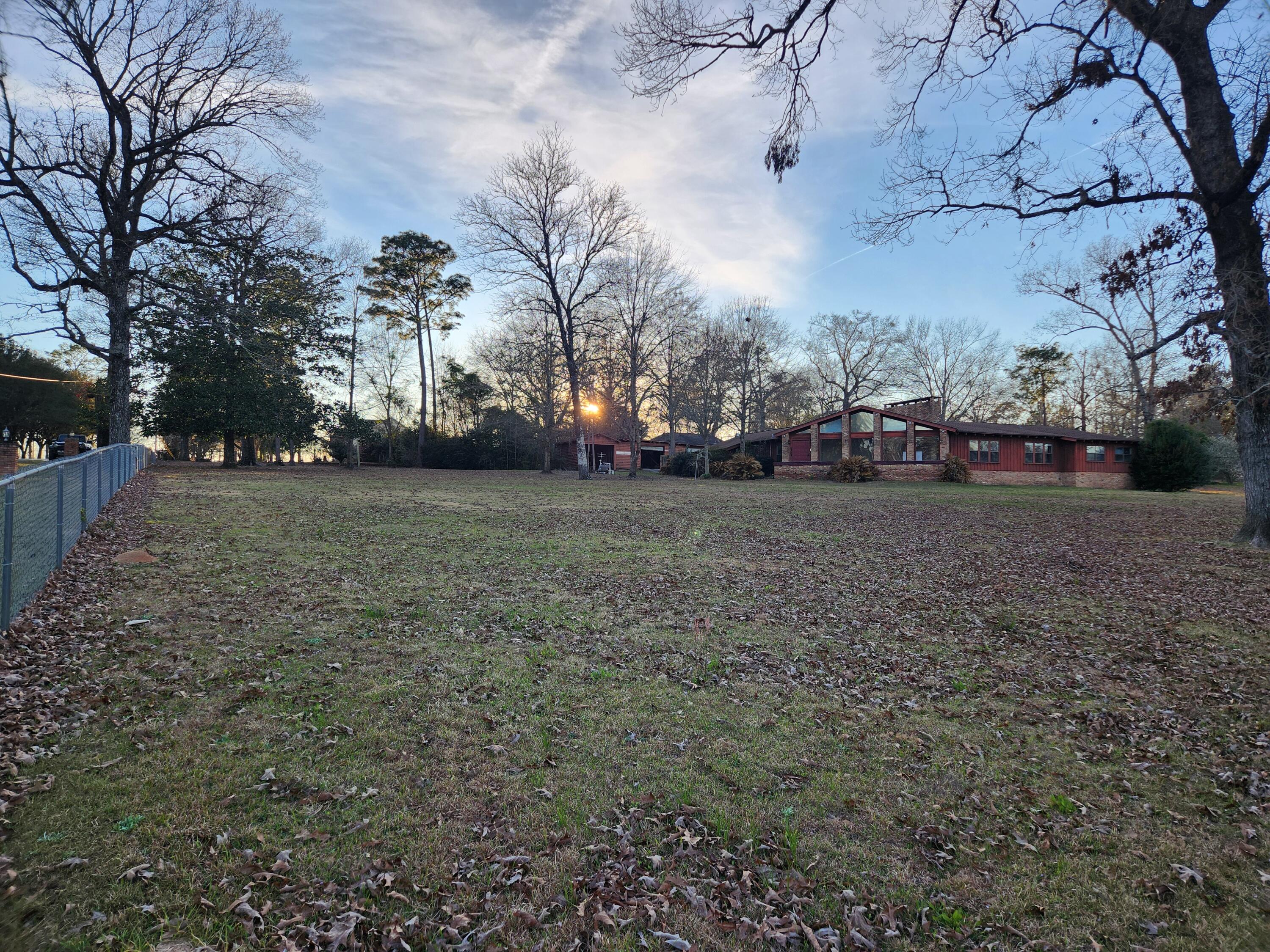 5131 Wiggins Lake Road