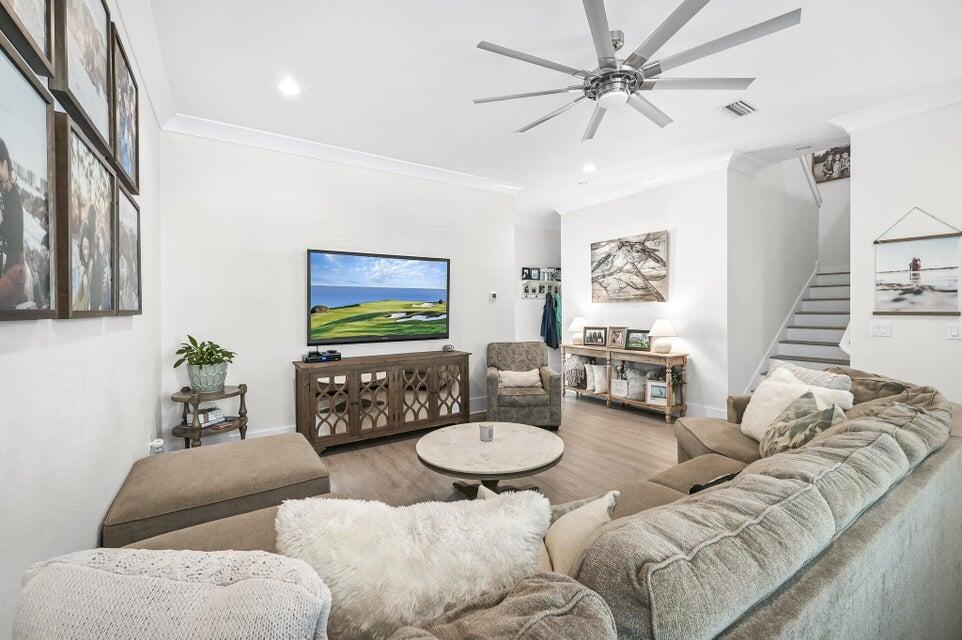995 Airport Road UNIT 13