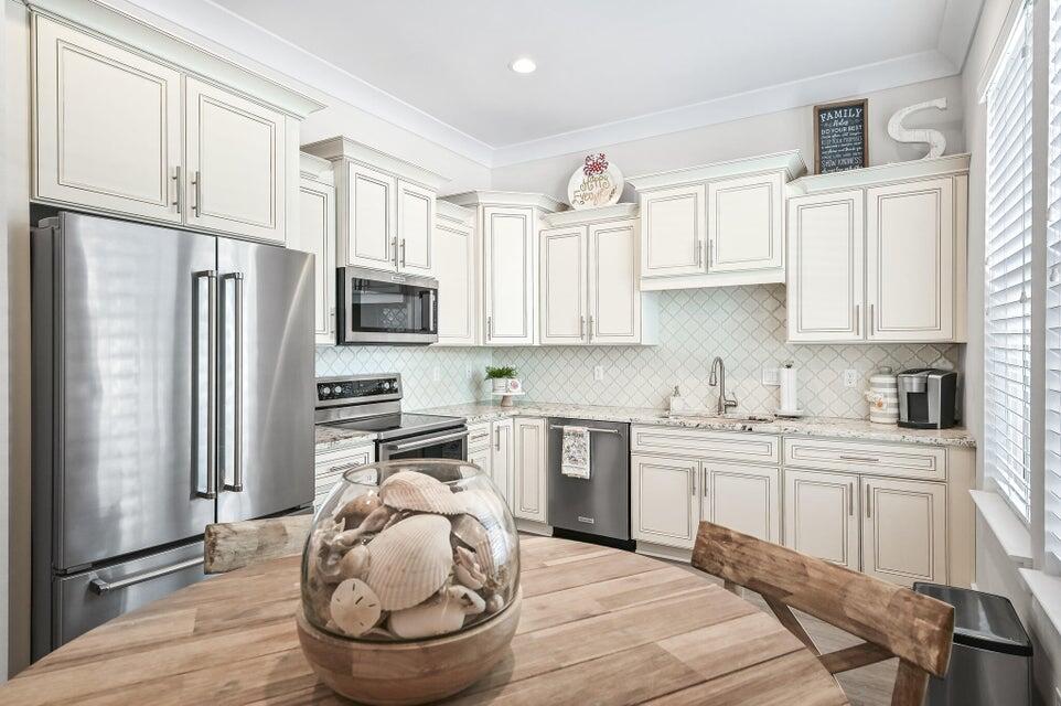 995 Airport Road UNIT 13