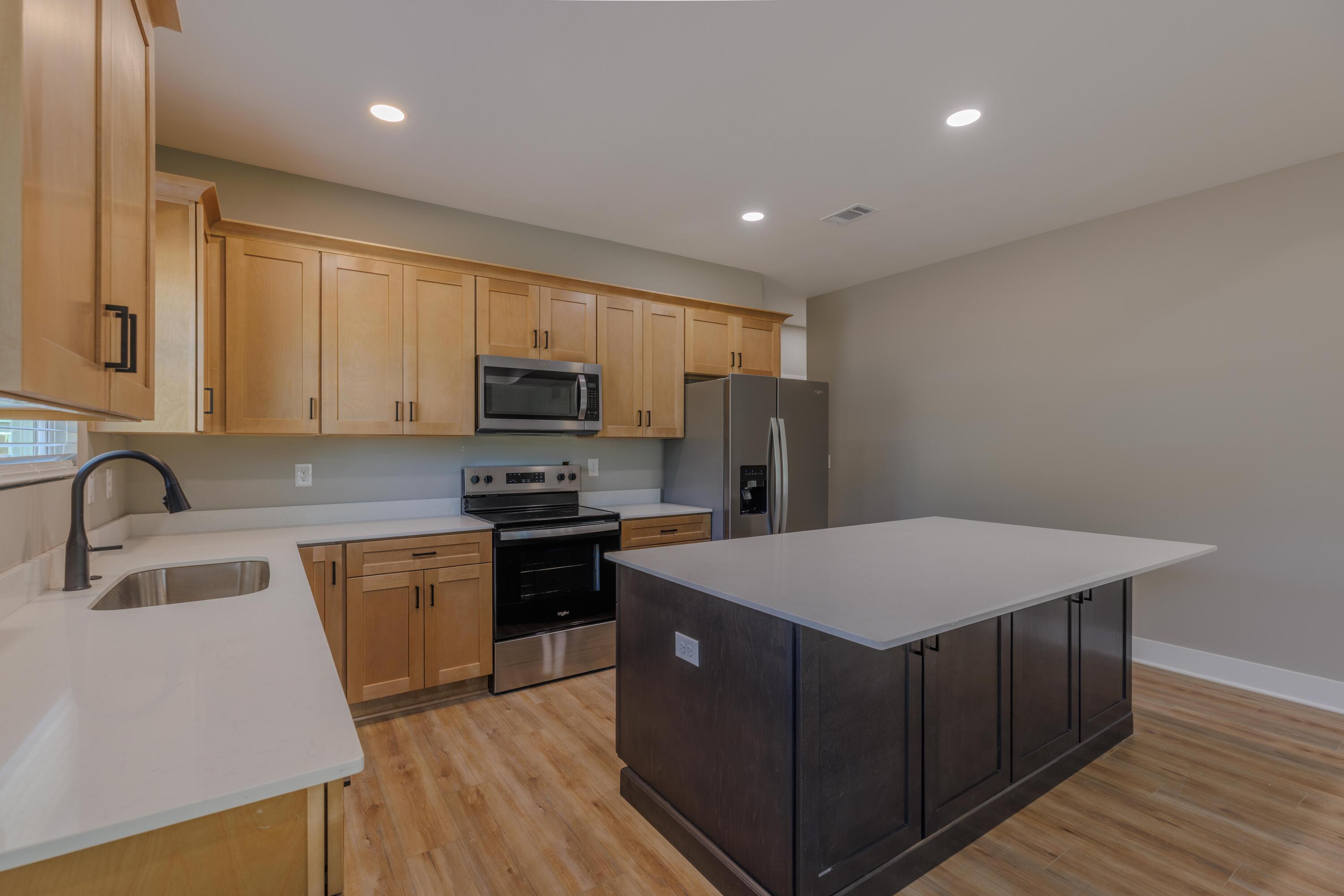 1001 BREMEN Avenue