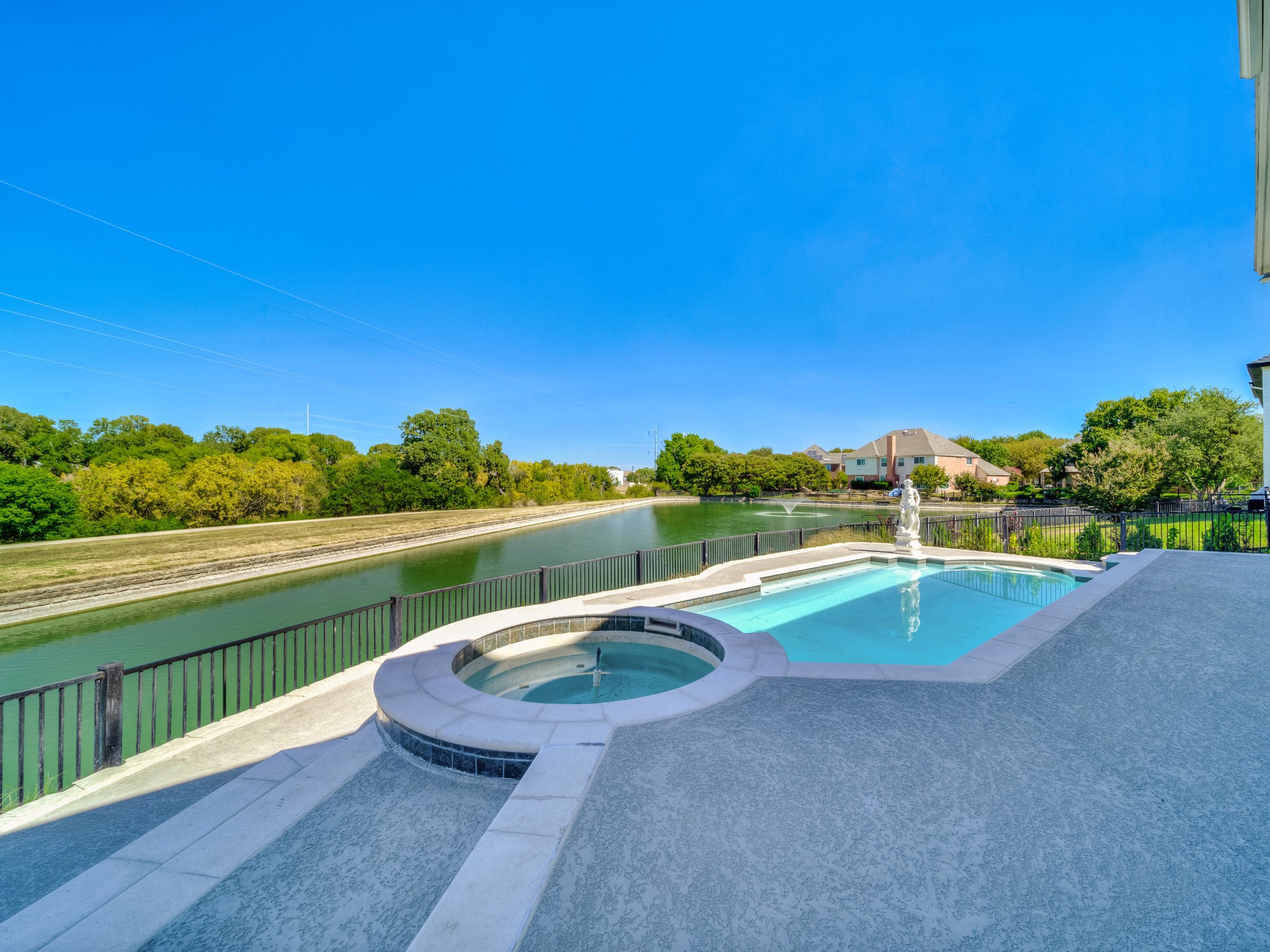 3007 Waterway Court
