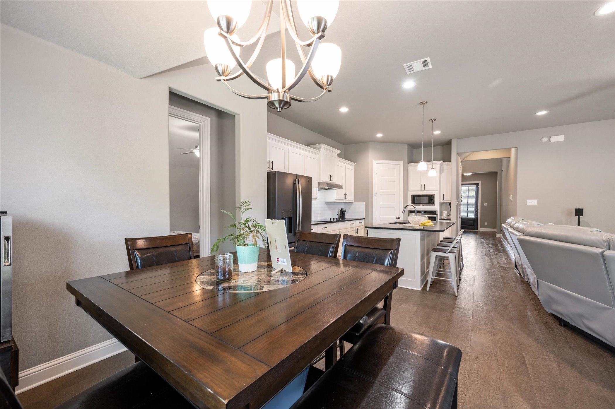 3827 Pine Valley Lane