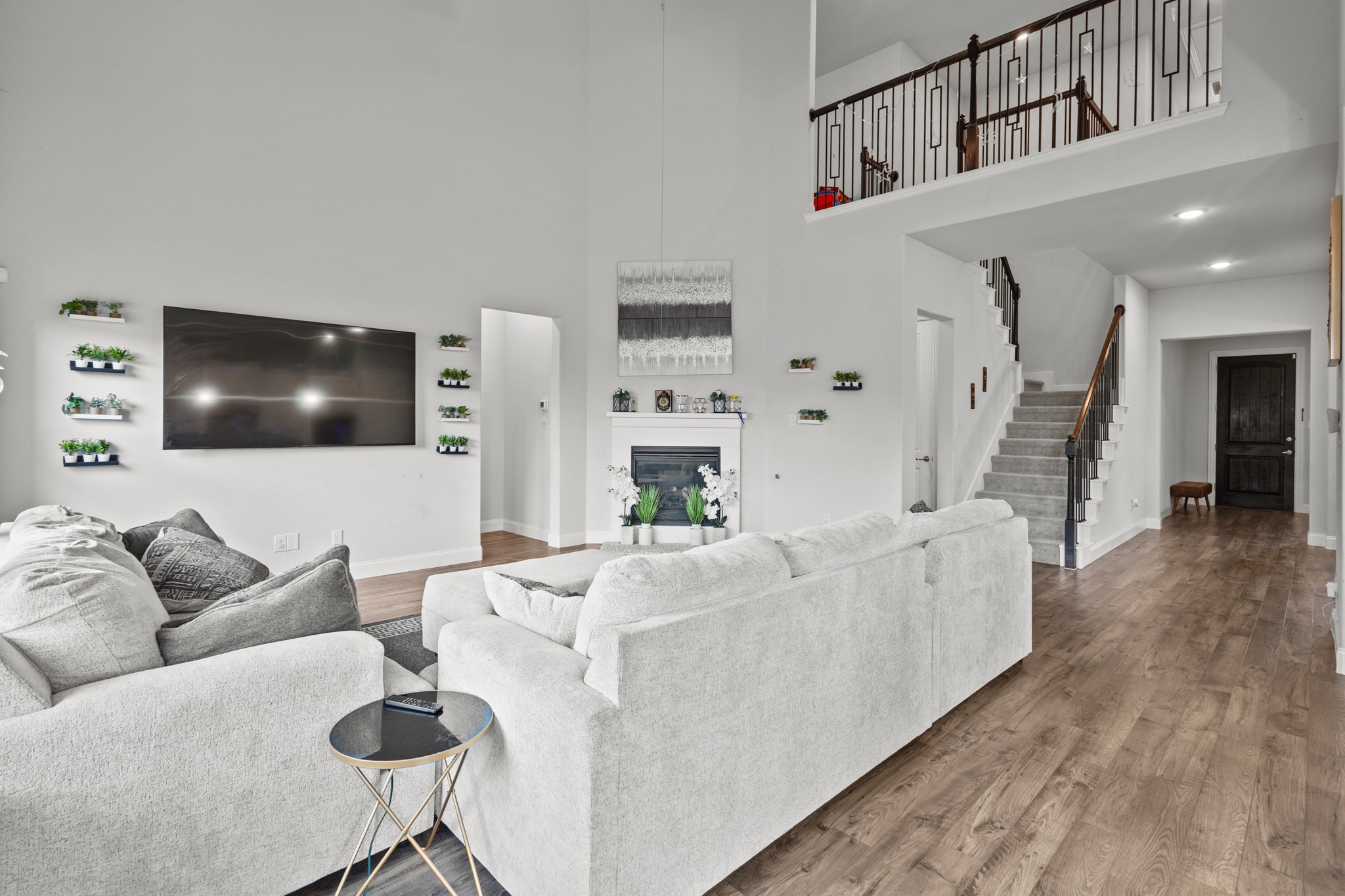 907 Darcy Drive