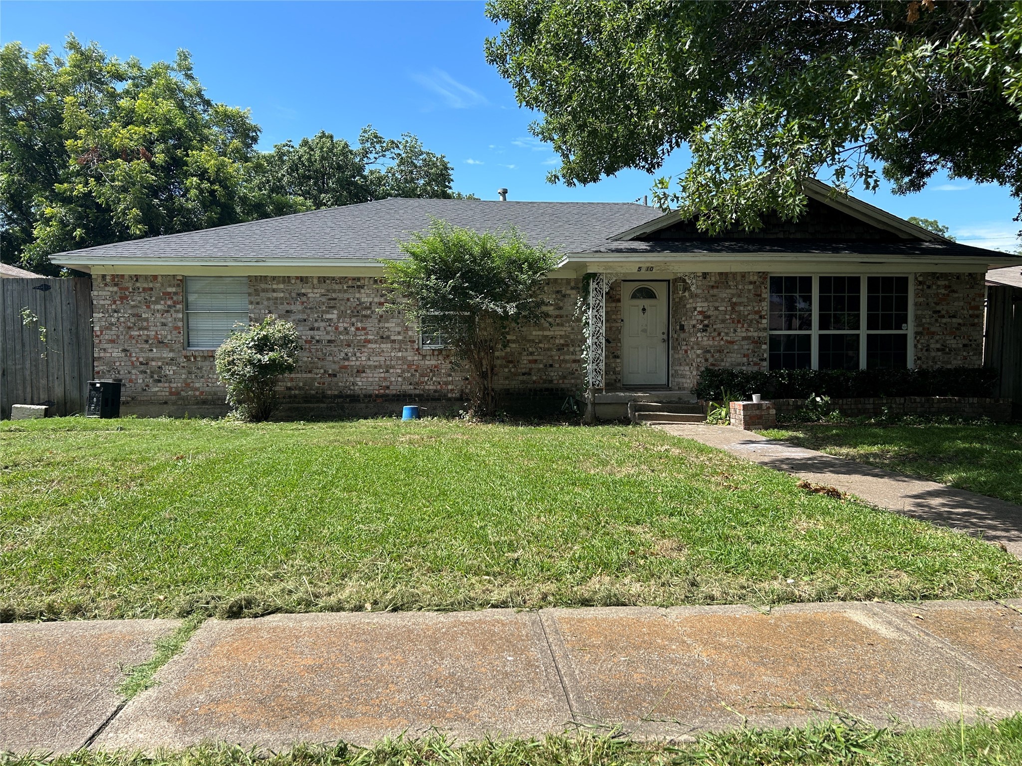 5610 Enchanted Lane