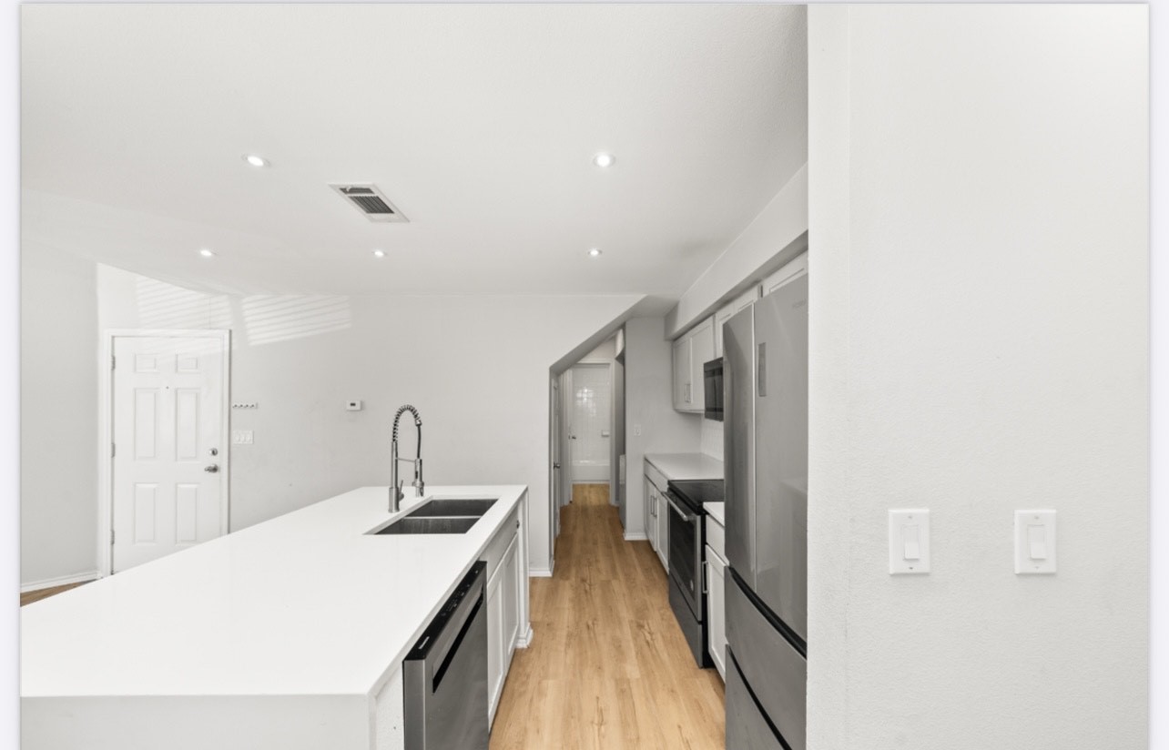 9837 Walnut Street 207