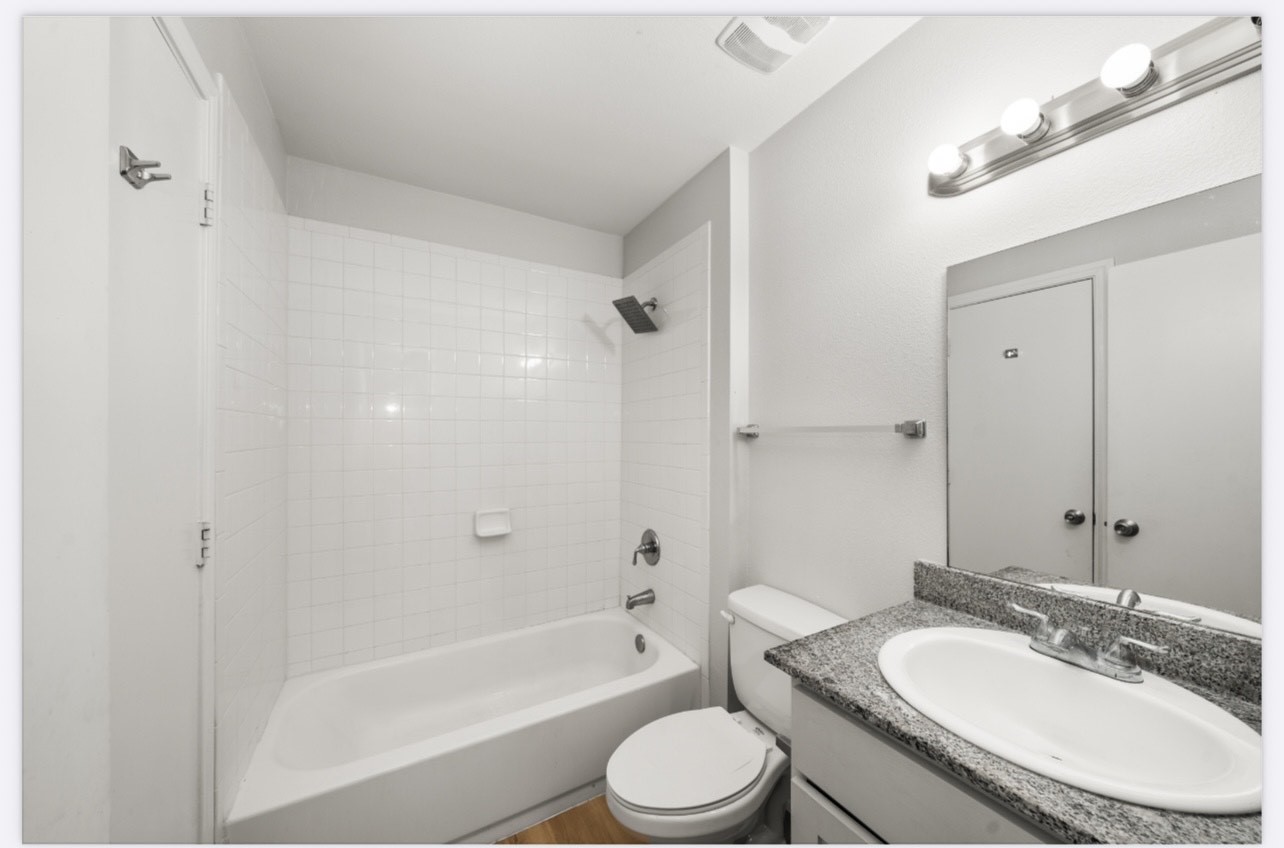 9837 Walnut Street 207