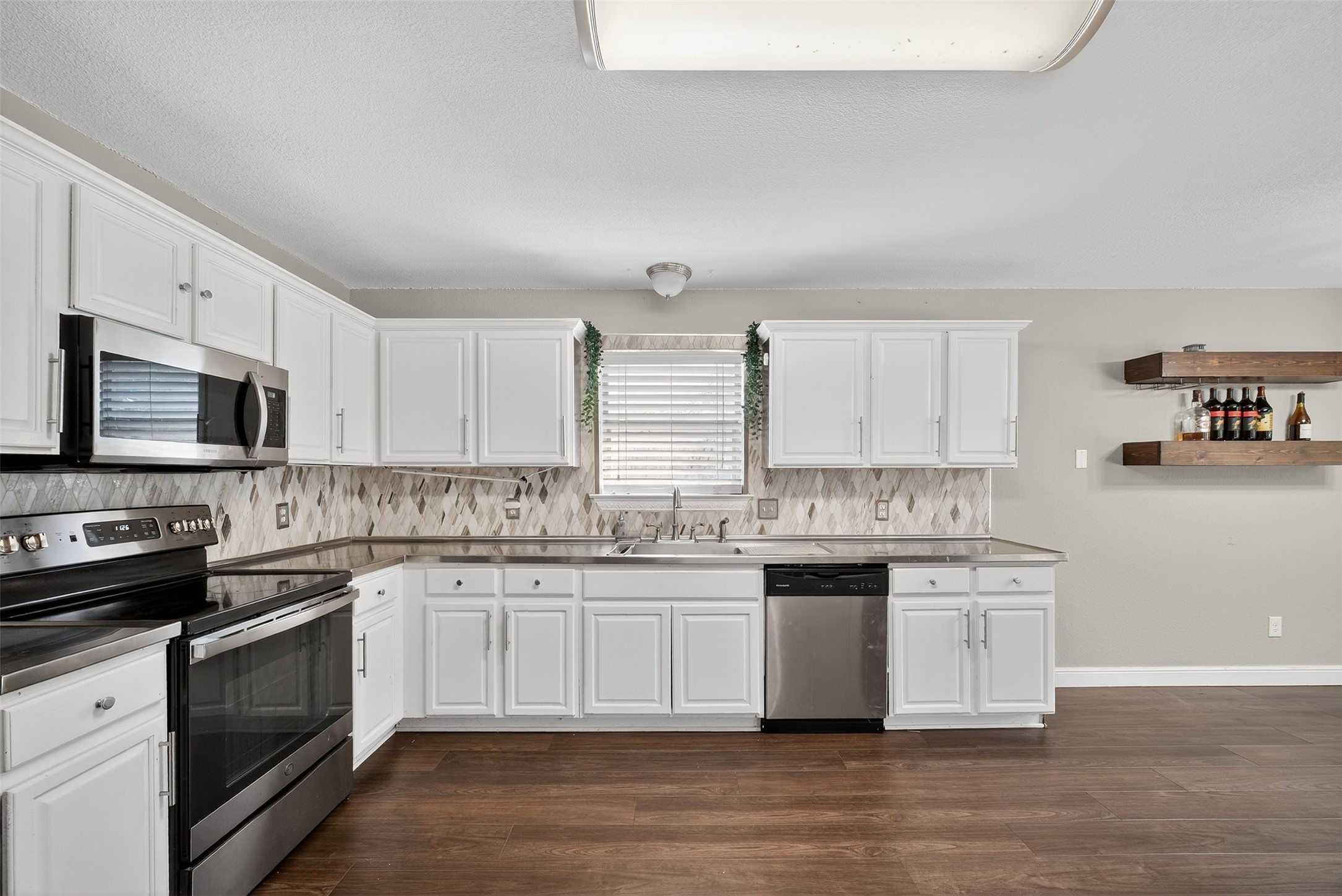 202 Kenosha Lane