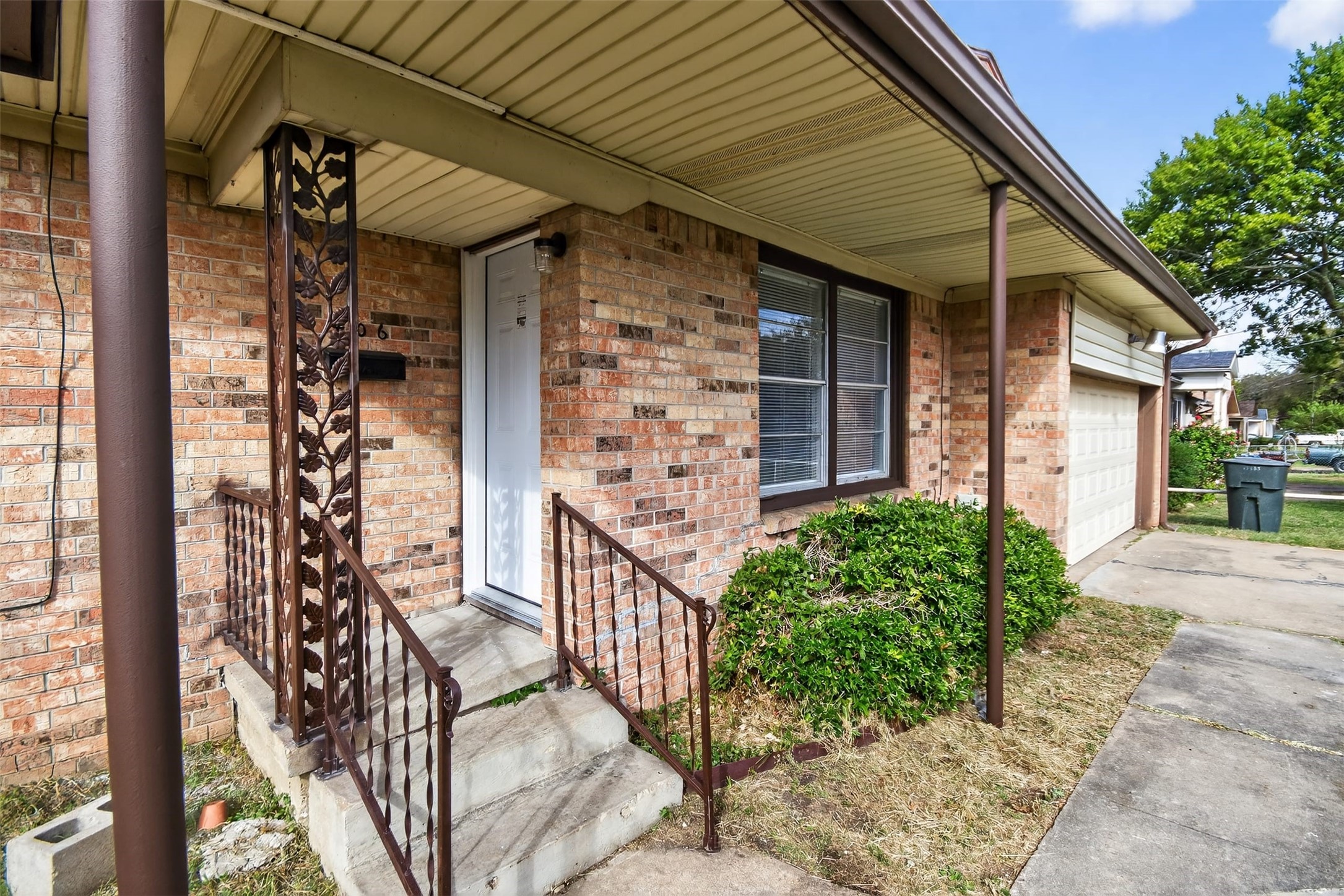 406 N Burdette Avenue