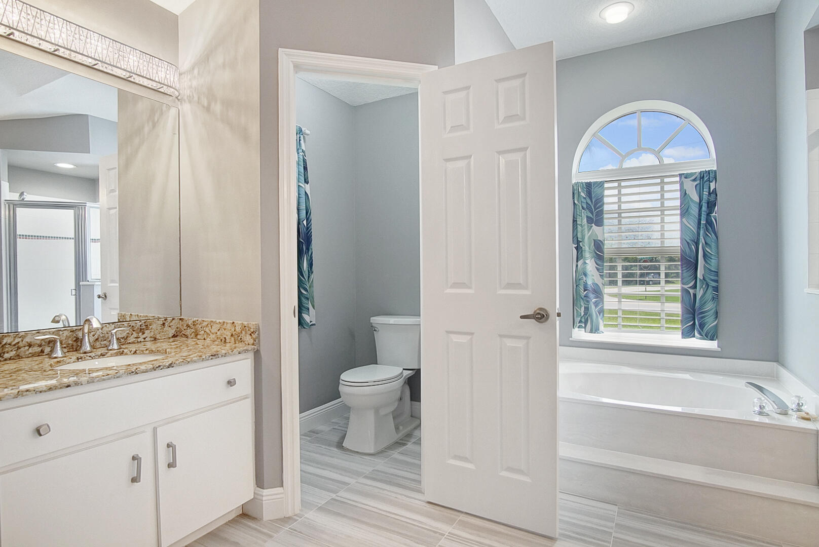 6800 NW Hogate Circle, Port St. Lucie