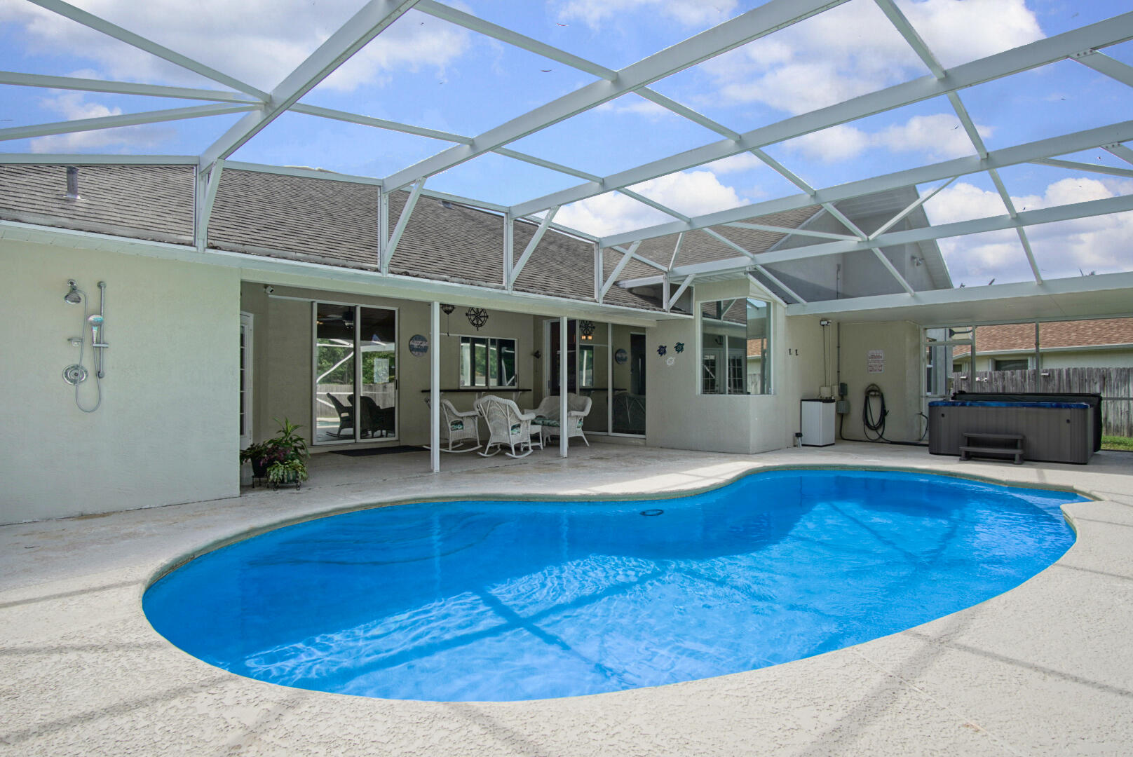 6800 NW Hogate Circle, Port St. Lucie