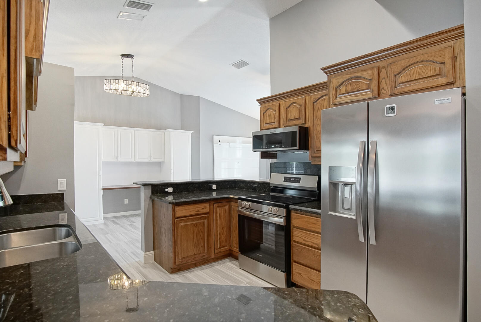 6800 NW Hogate Circle, Port St. Lucie