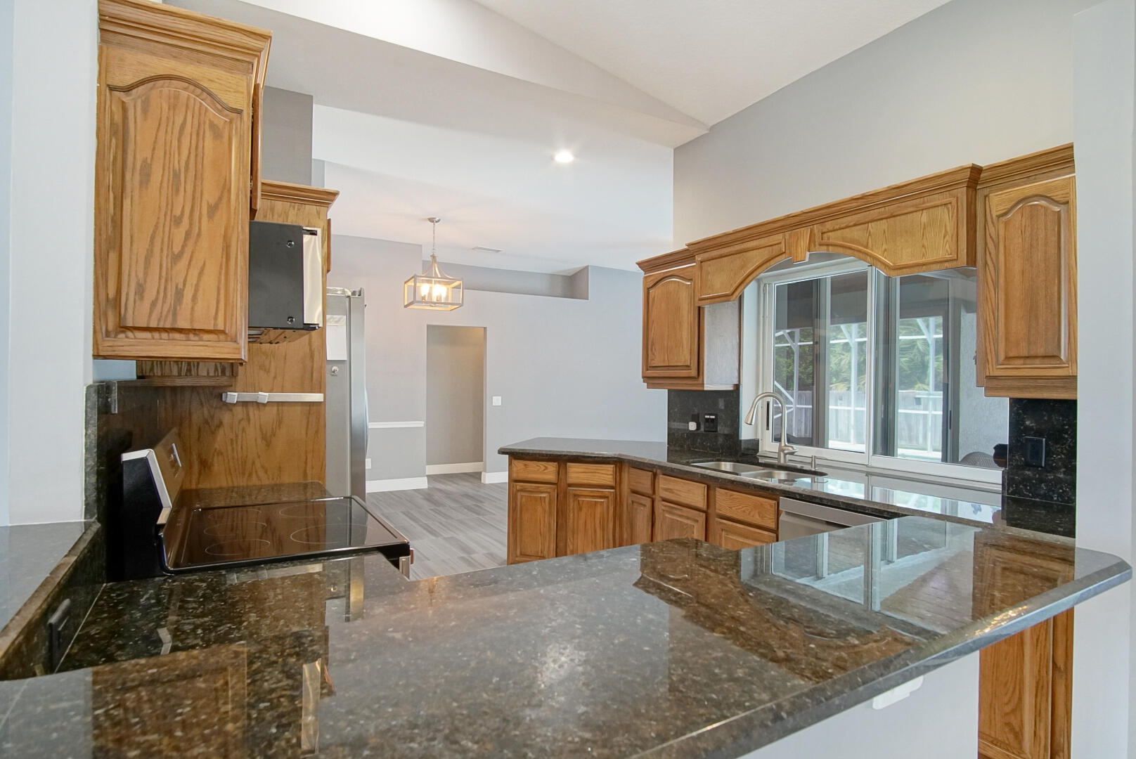 6800 NW Hogate Circle, Port St. Lucie