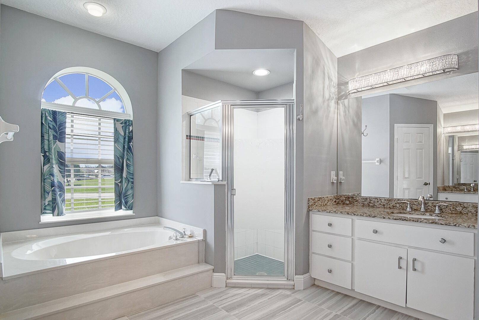 6800 NW Hogate Circle, Port St. Lucie