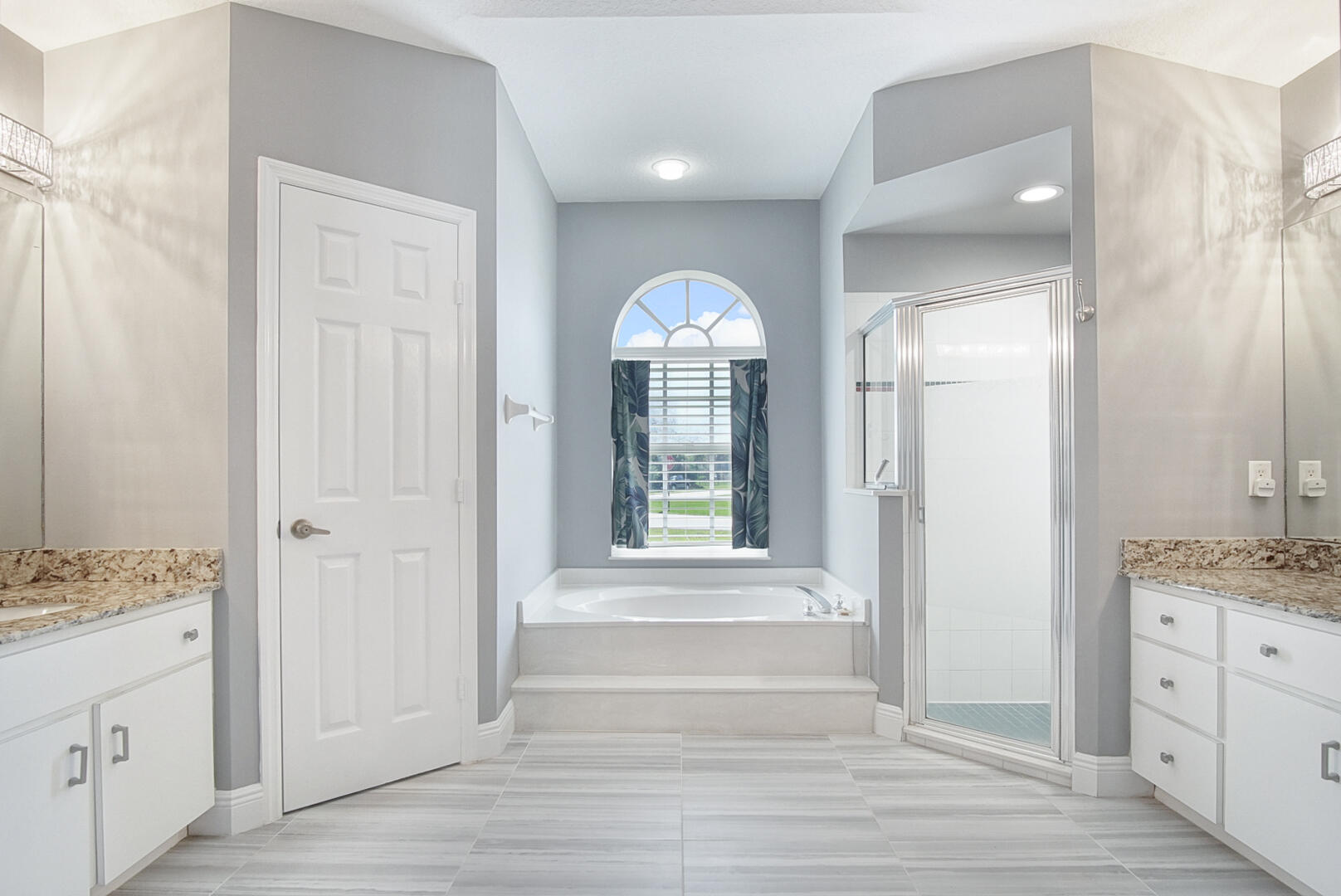 6800 NW Hogate Circle, Port St. Lucie