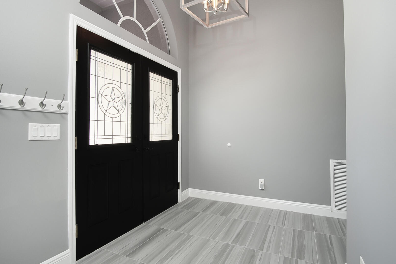 6800 NW Hogate Circle, Port St. Lucie