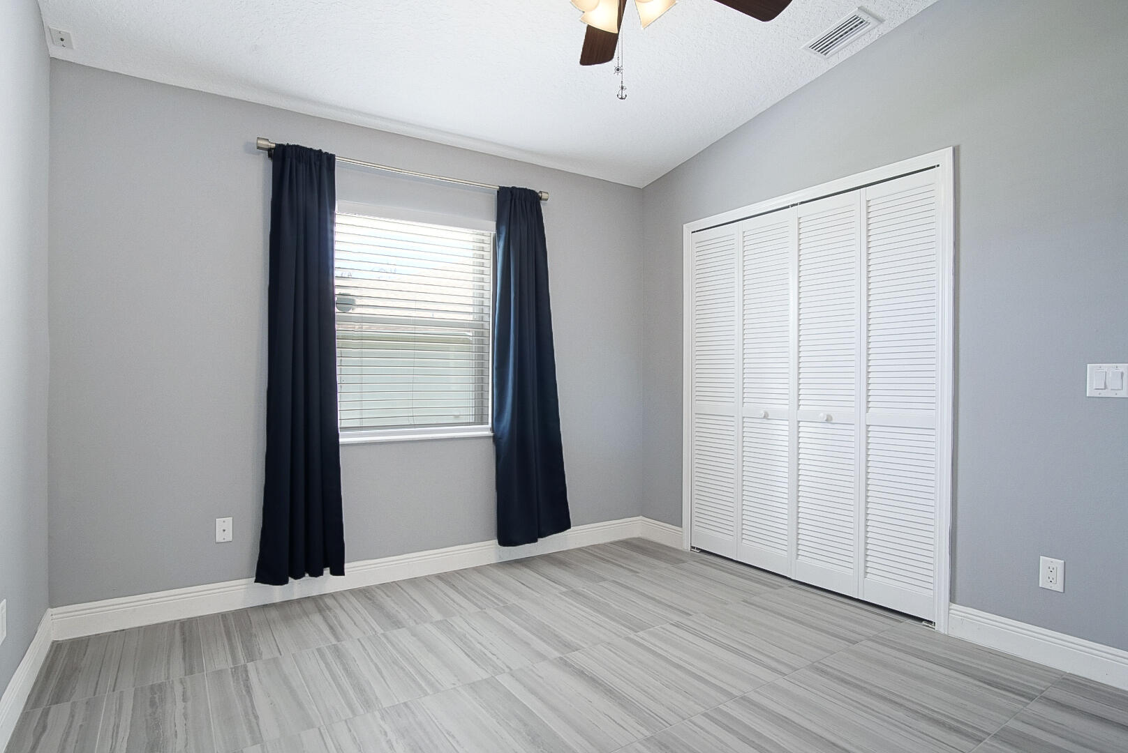 6800 NW Hogate Circle, Port St. Lucie