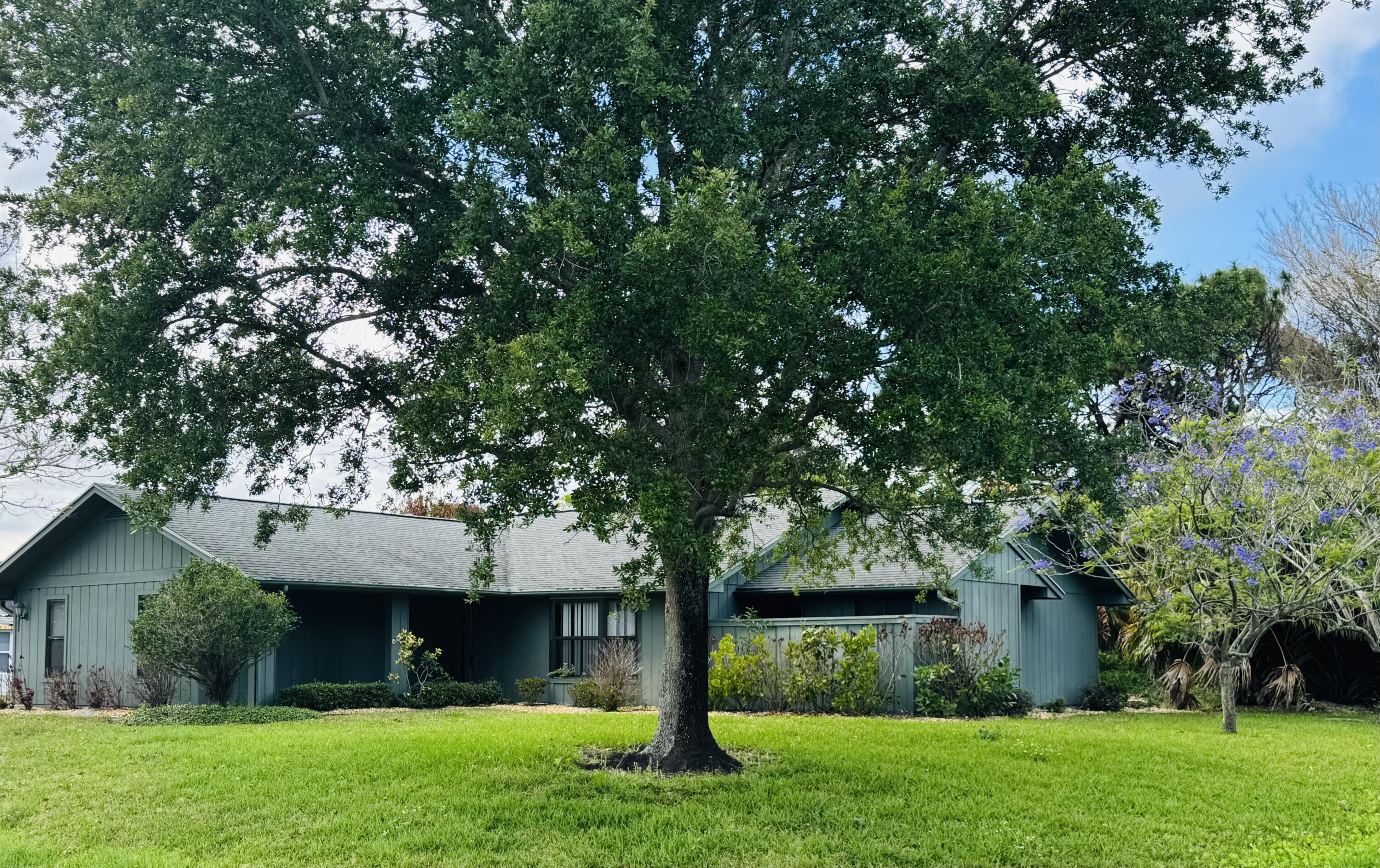 2289 SE Genoa Street, Port St. Lucie