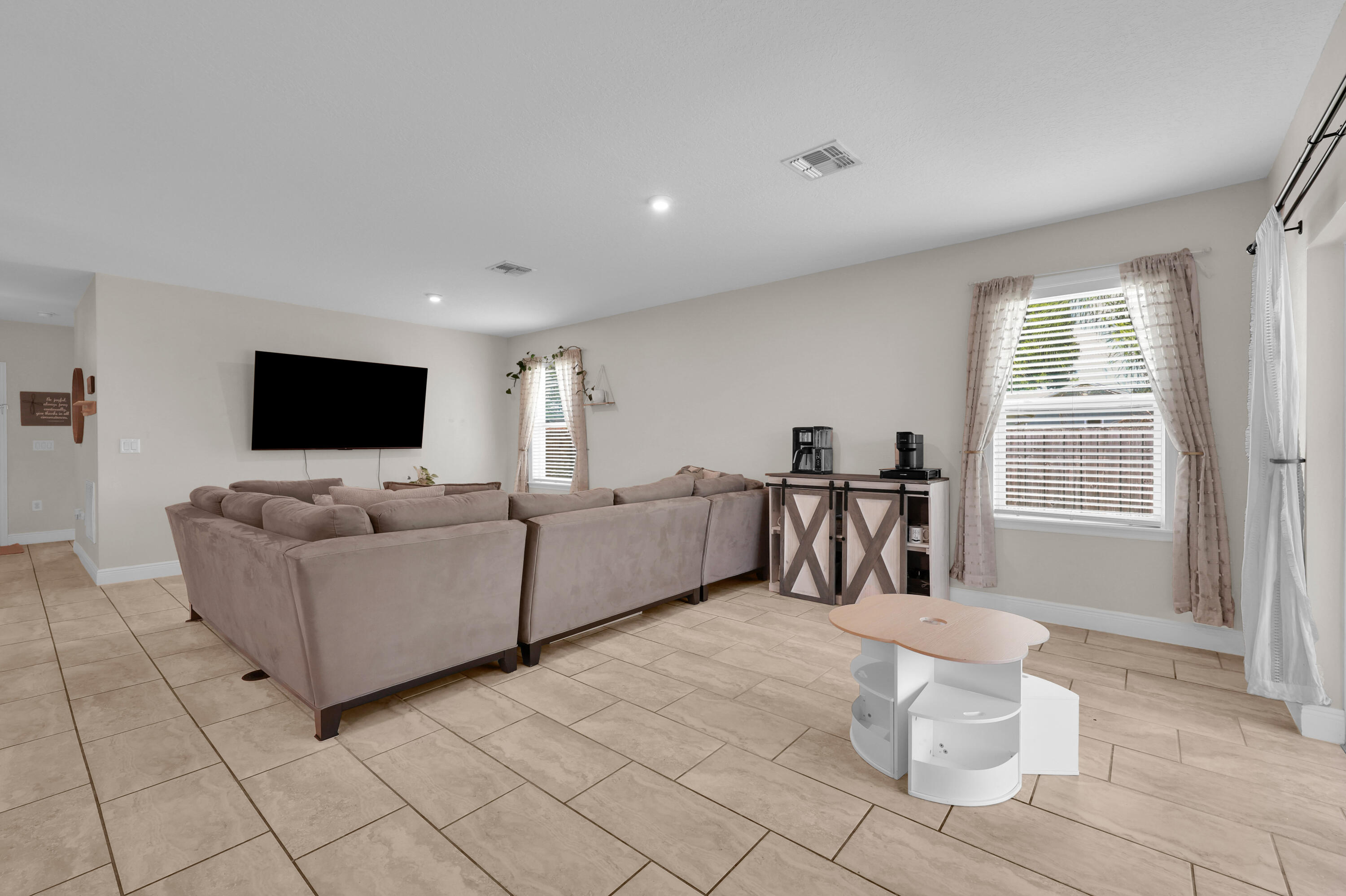 971 SW Longfellow Road, Port St. Lucie
