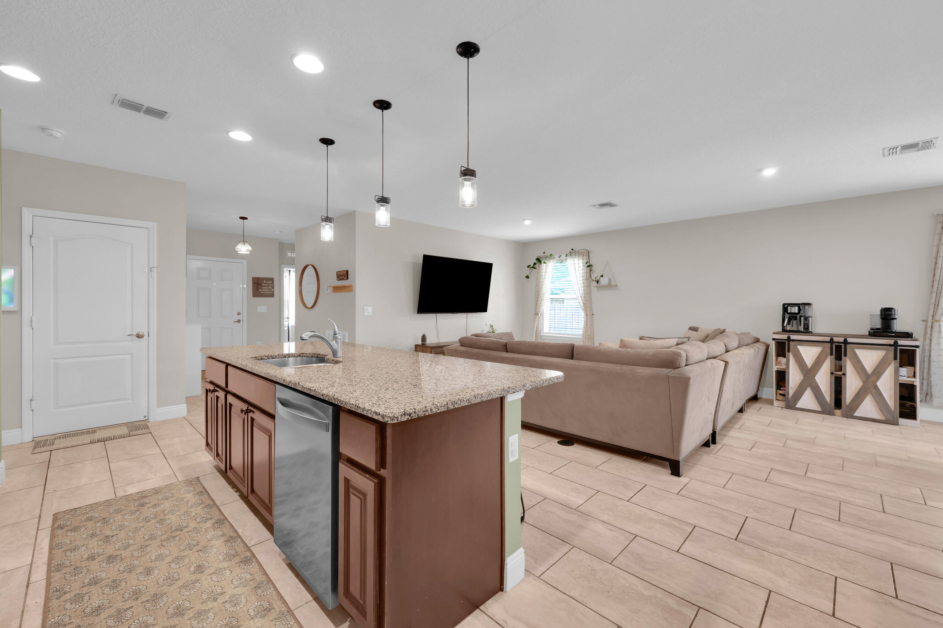 971 SW Longfellow Road, Port St. Lucie