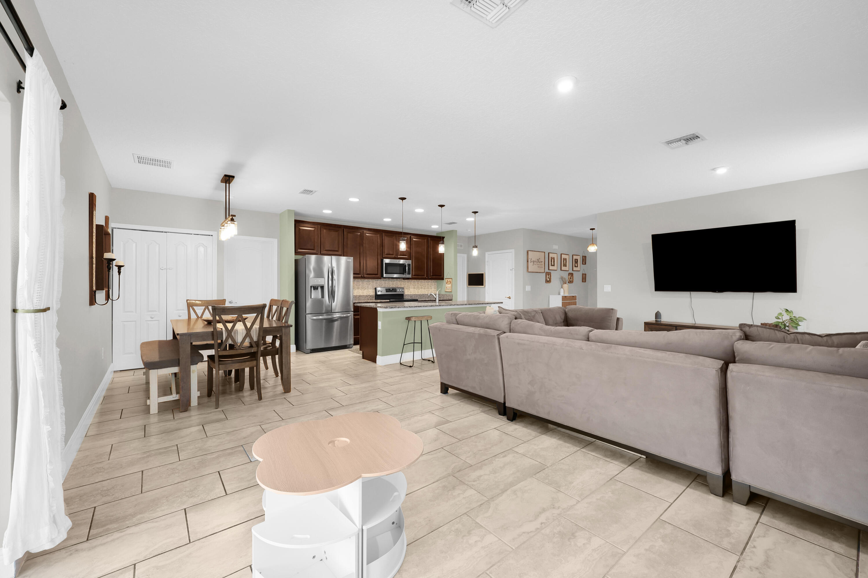 971 SW Longfellow Road, Port St. Lucie