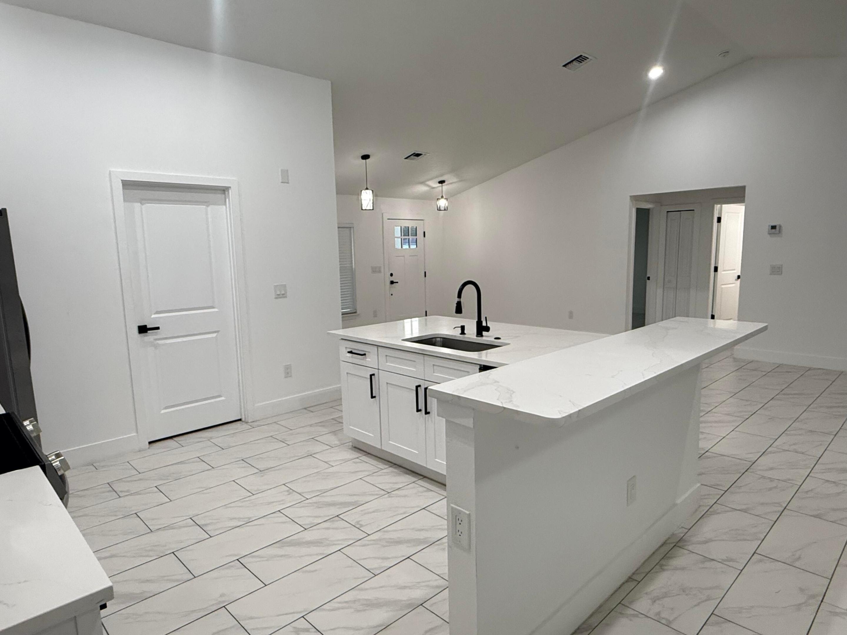 1013 Hammacher Avenue SW