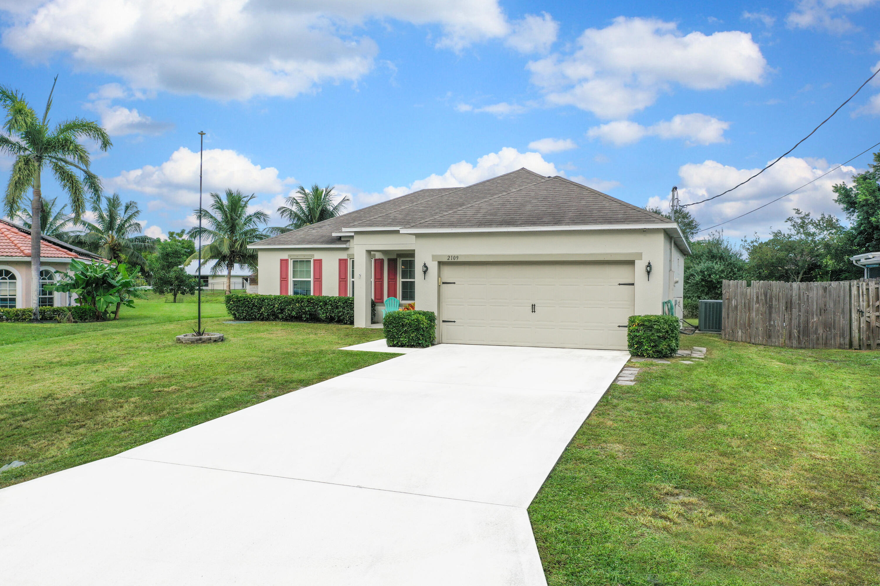 2109 SW CHESTNUT Lane, Port St. Lucie