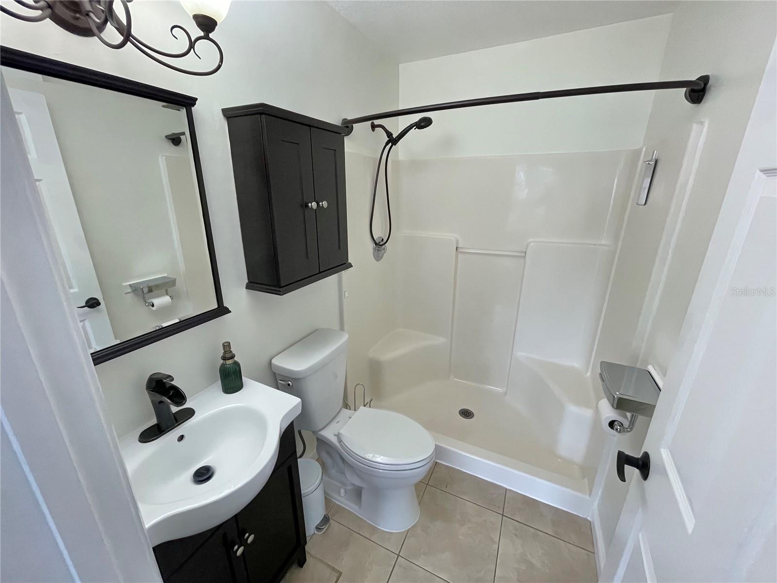 548 SHADOW GLENN PL