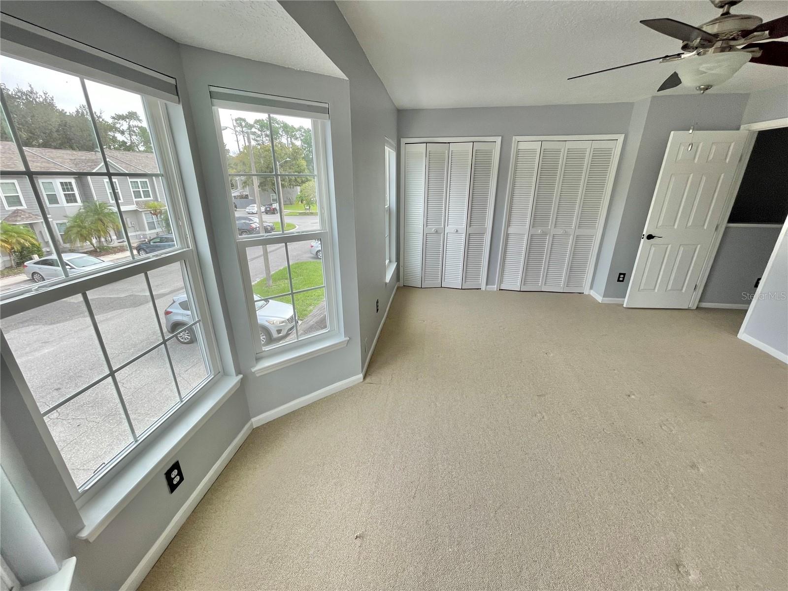 548 SHADOW GLENN PL