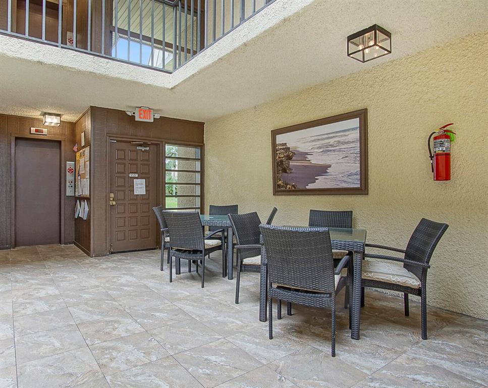 1800 SE Saint Lucie Boulevard 10108